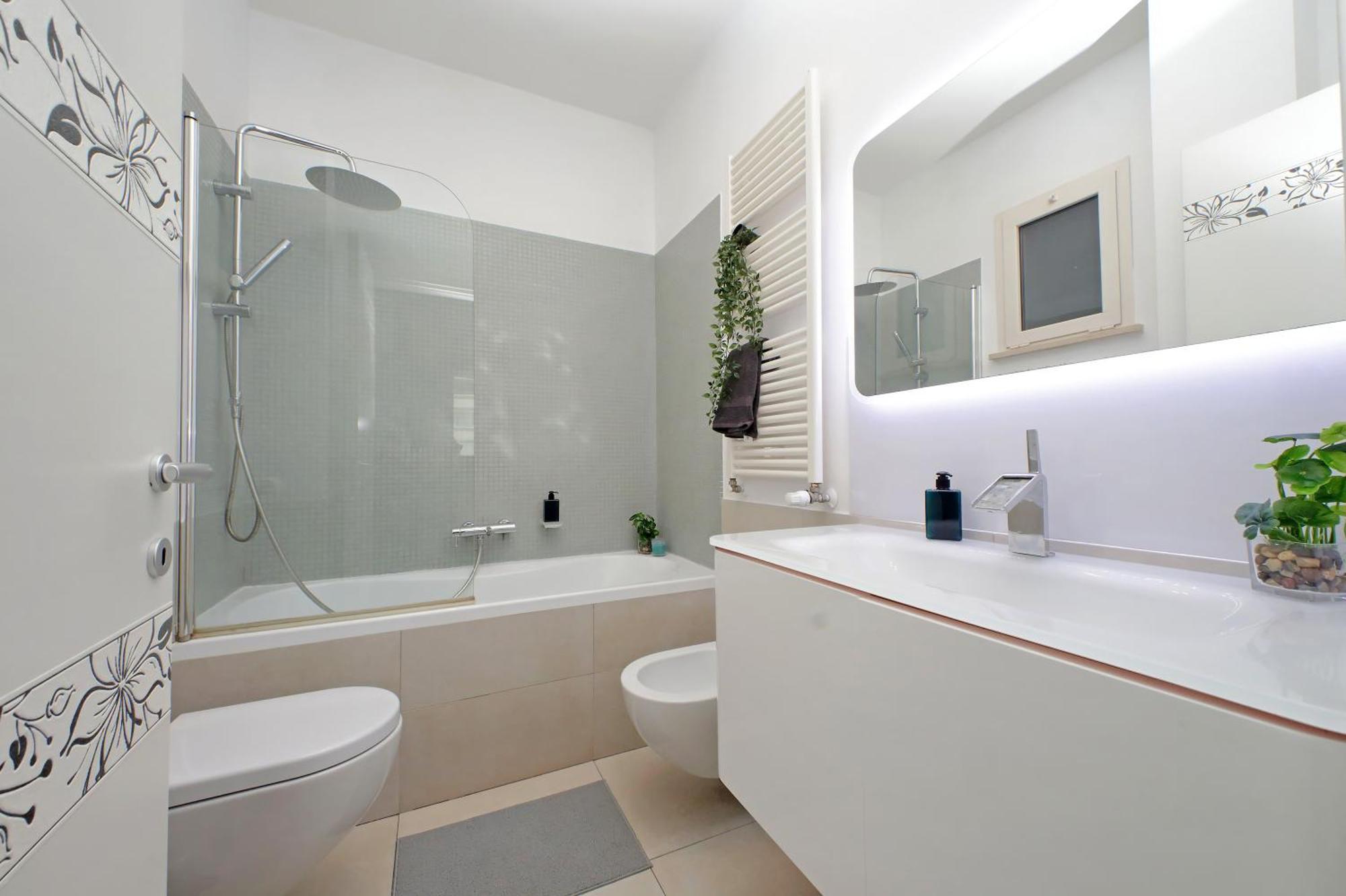 Aki's Flat * Roma