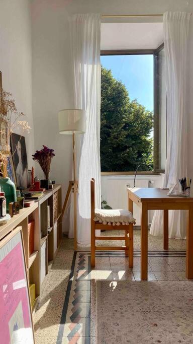 Cosy And Stylish In A Lively Area Of * Roma