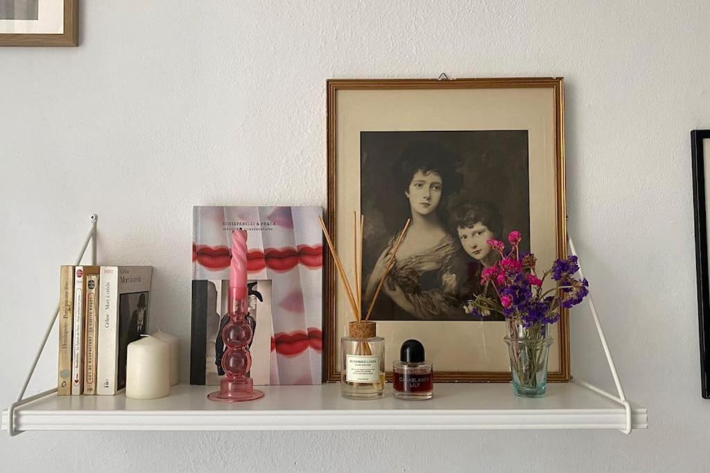 Cosy And Stylish In A Lively Area Of Roma