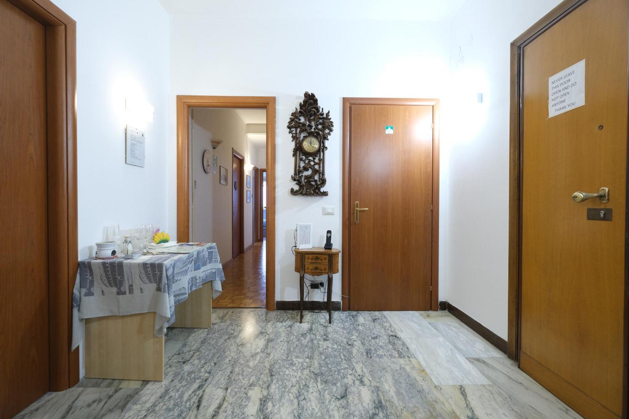 Piazza Tarquinia Gjestgiverier