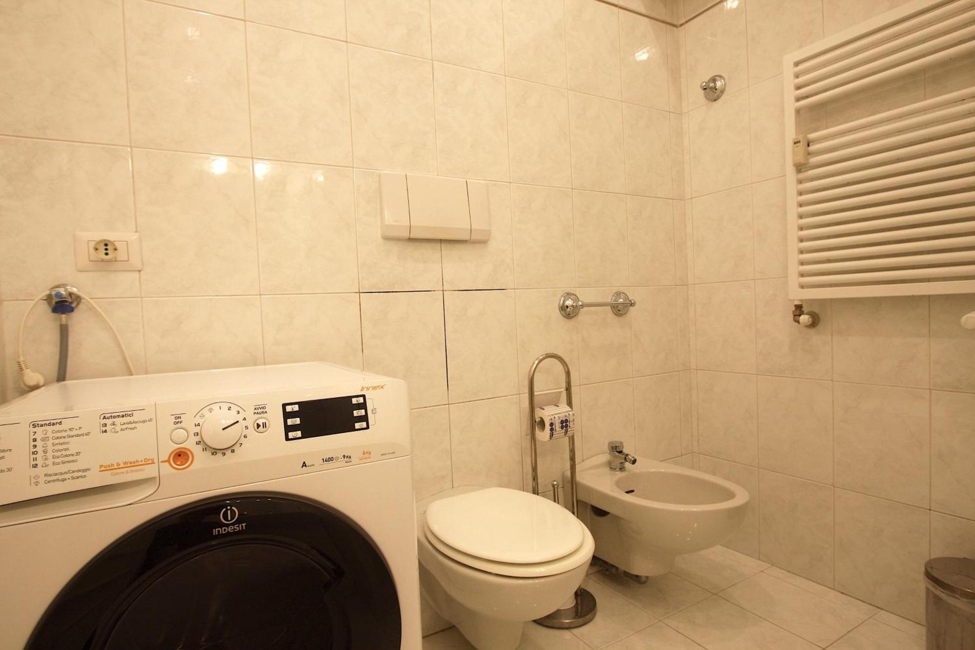 Lovely In Campo De Fiori Apartamento
