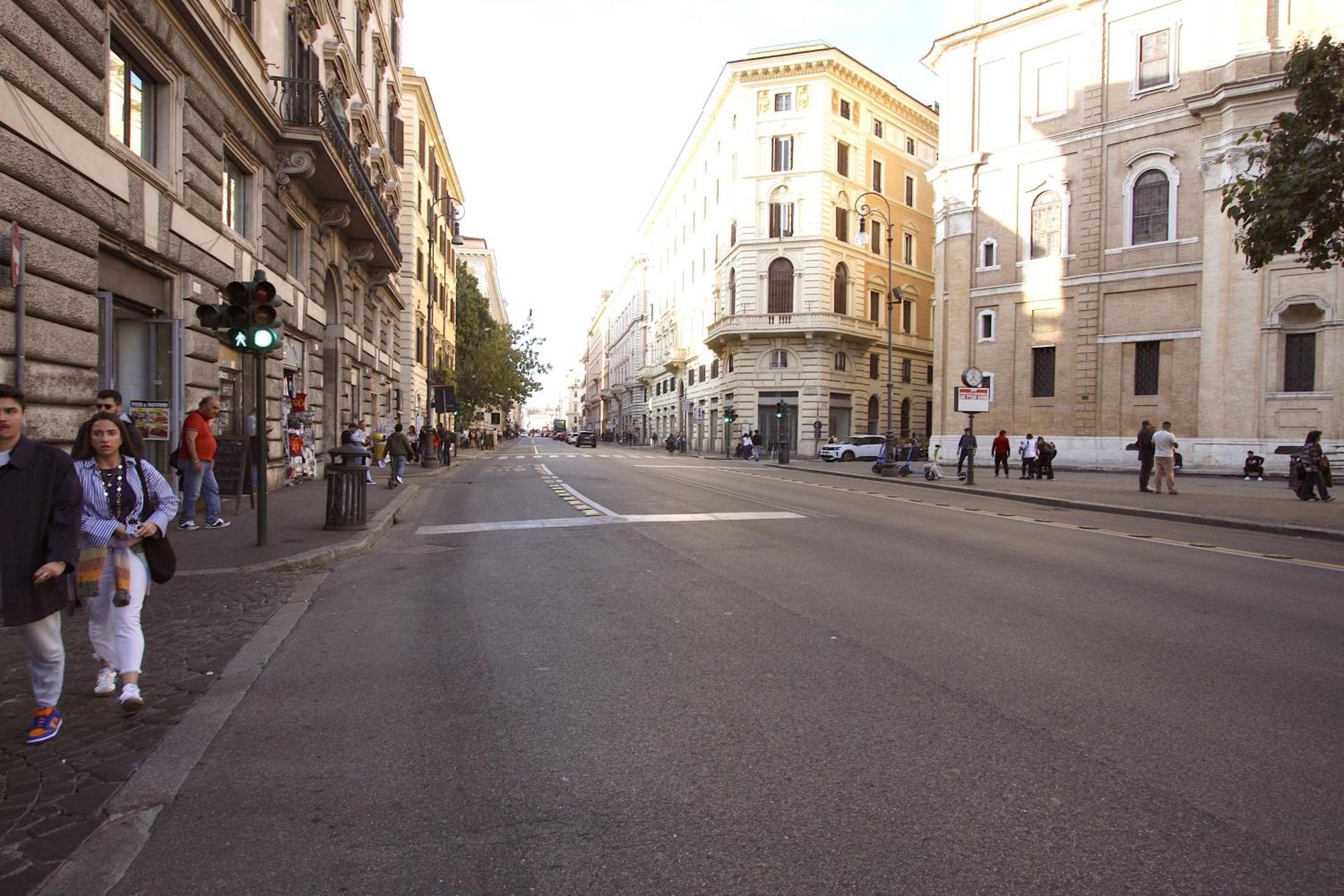 Lovely In Campo De Fiori Roma