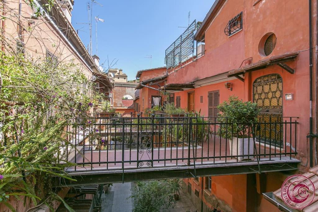Appartamento C M Il Balcone Di Galatea