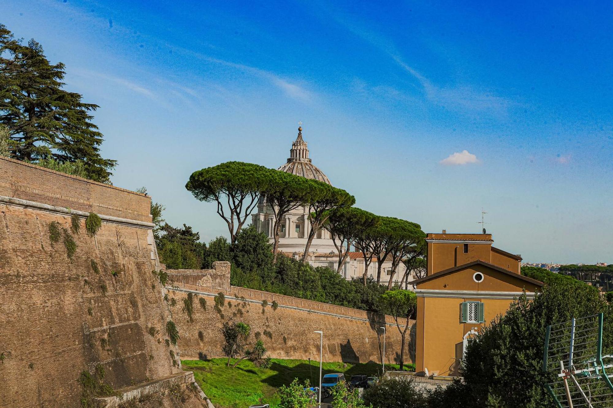 Vatican Vista
