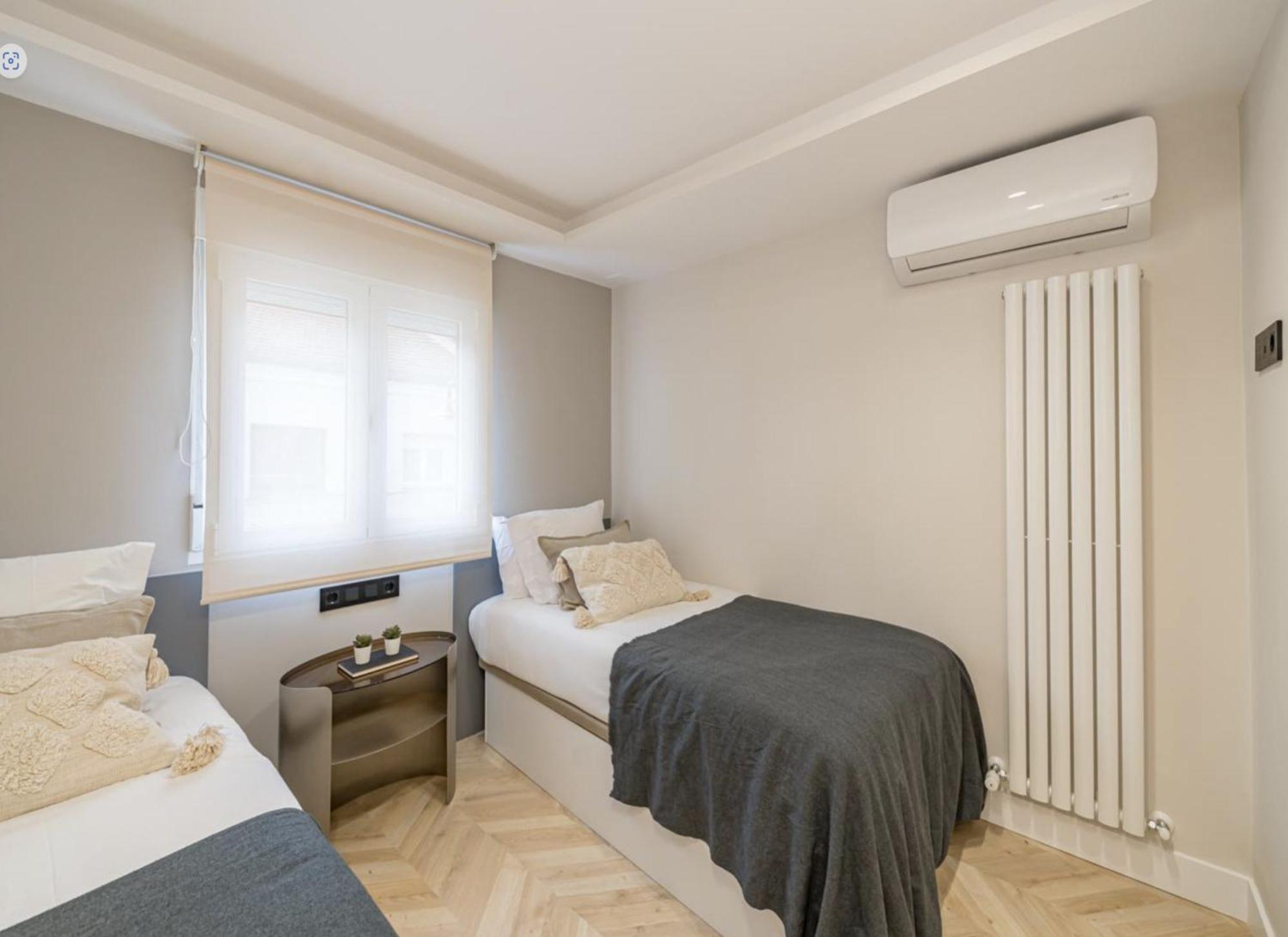 Cosy And Stylish In A Lively Area Of