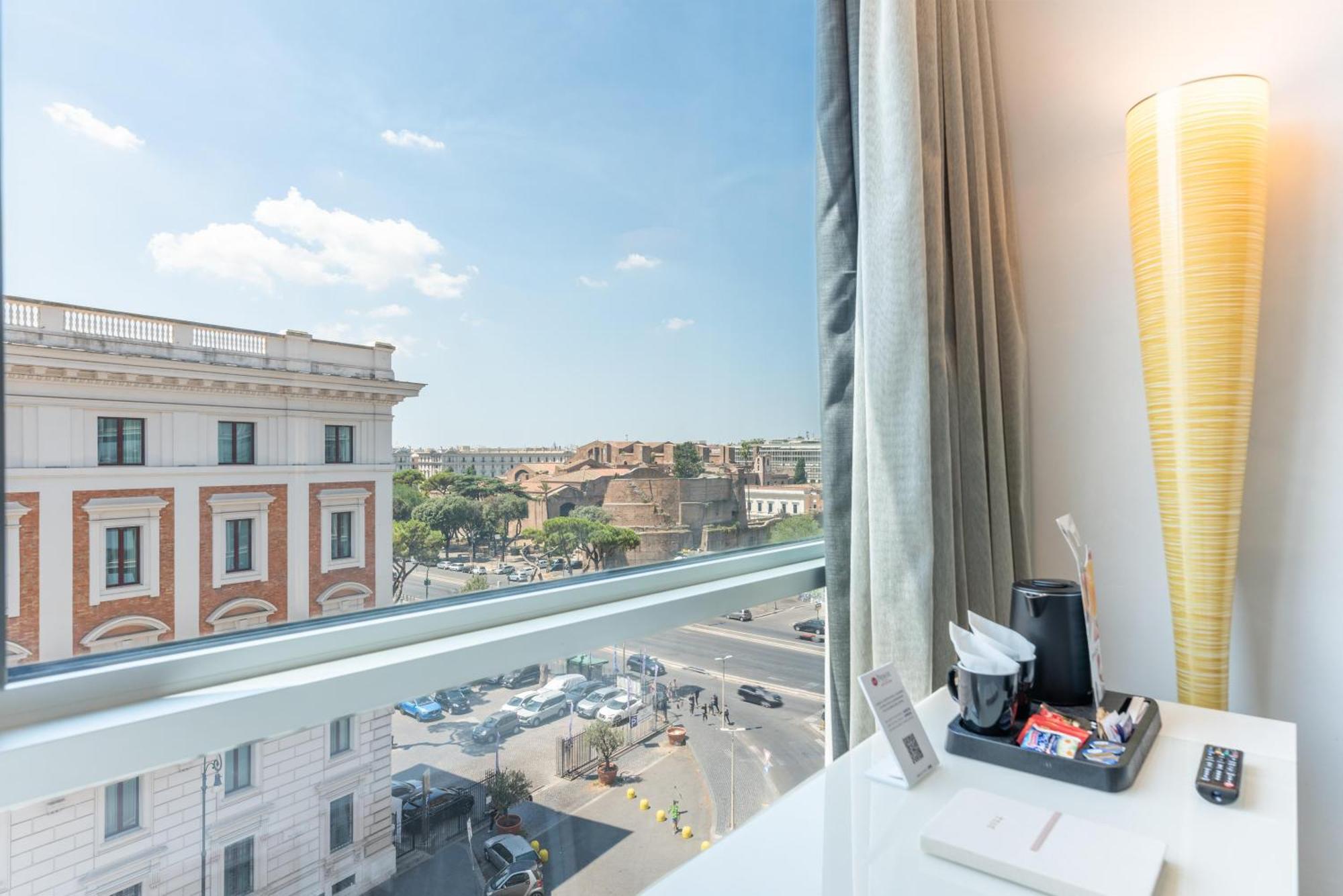 Western Premier Royal Santina Hotel