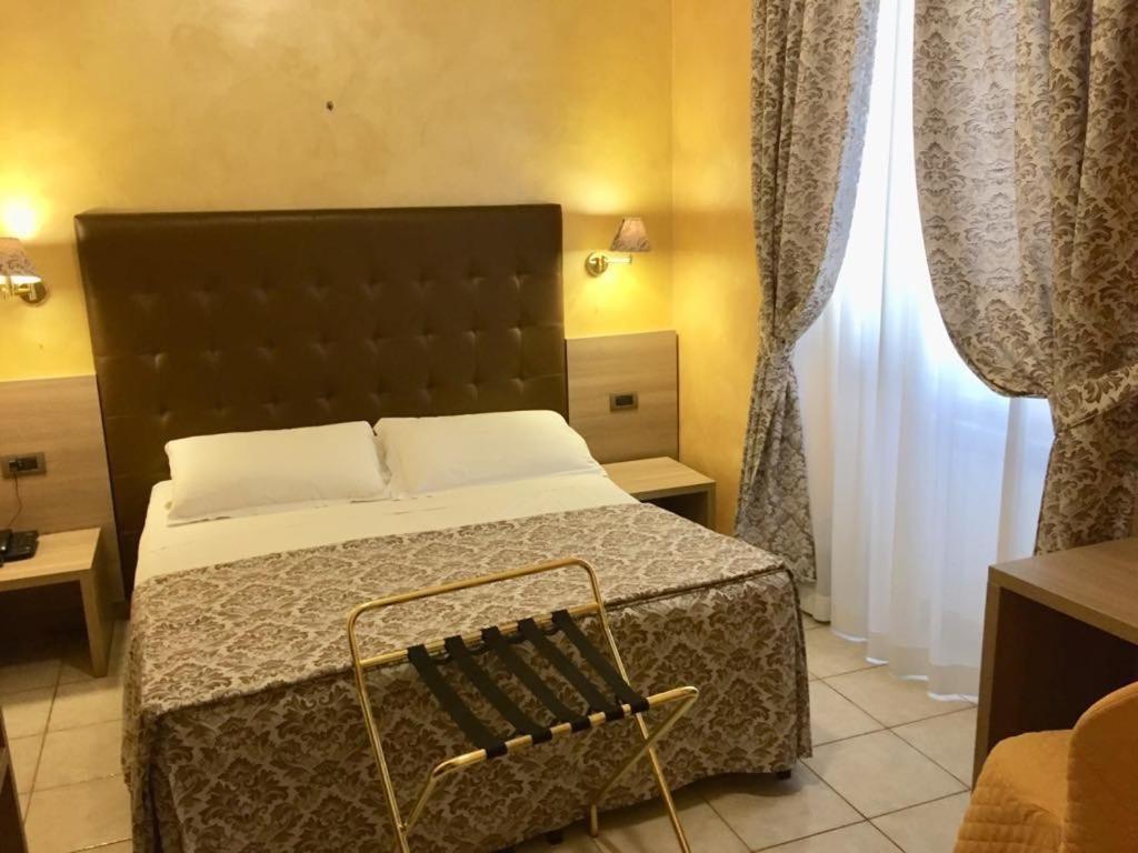 Assisi Hotell 3*