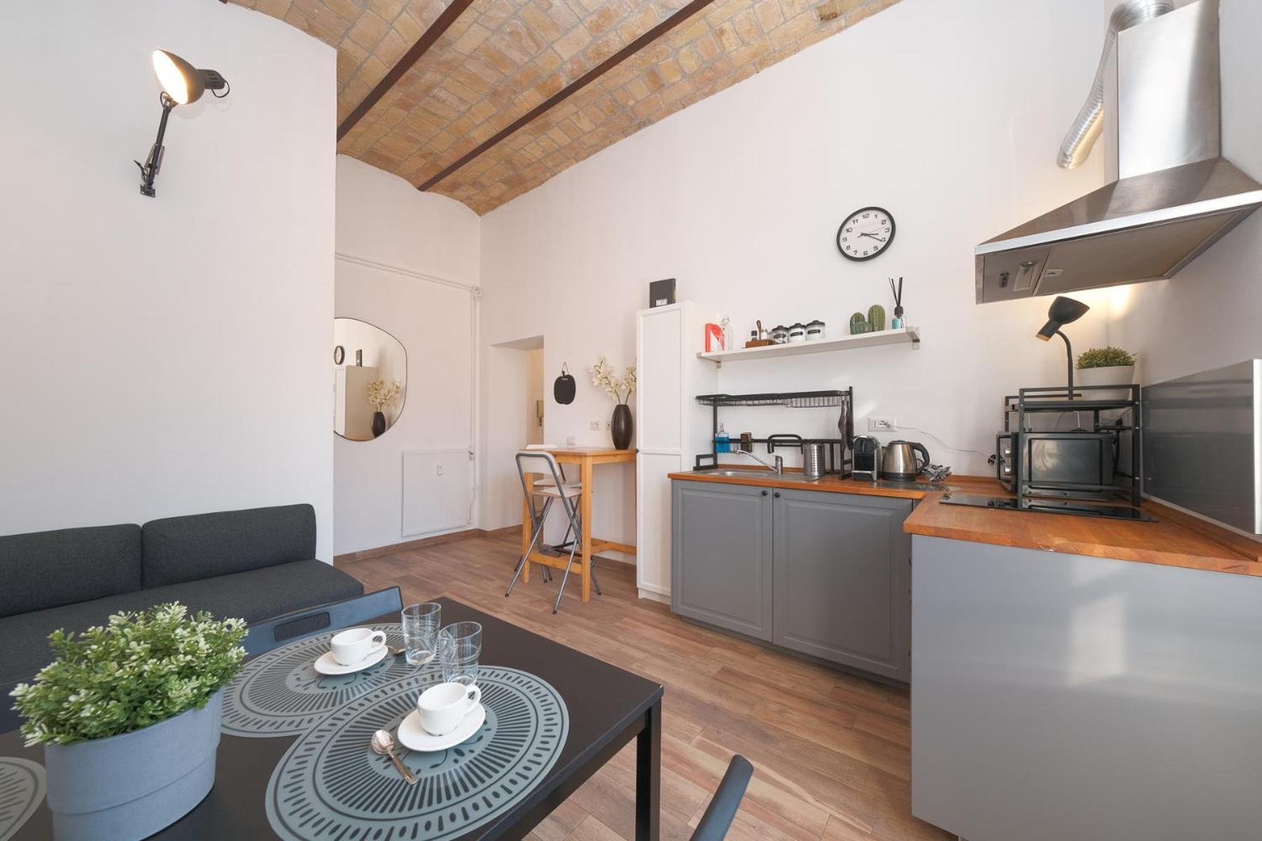 Elena's - Piramide Metro Station Apartamento Roma