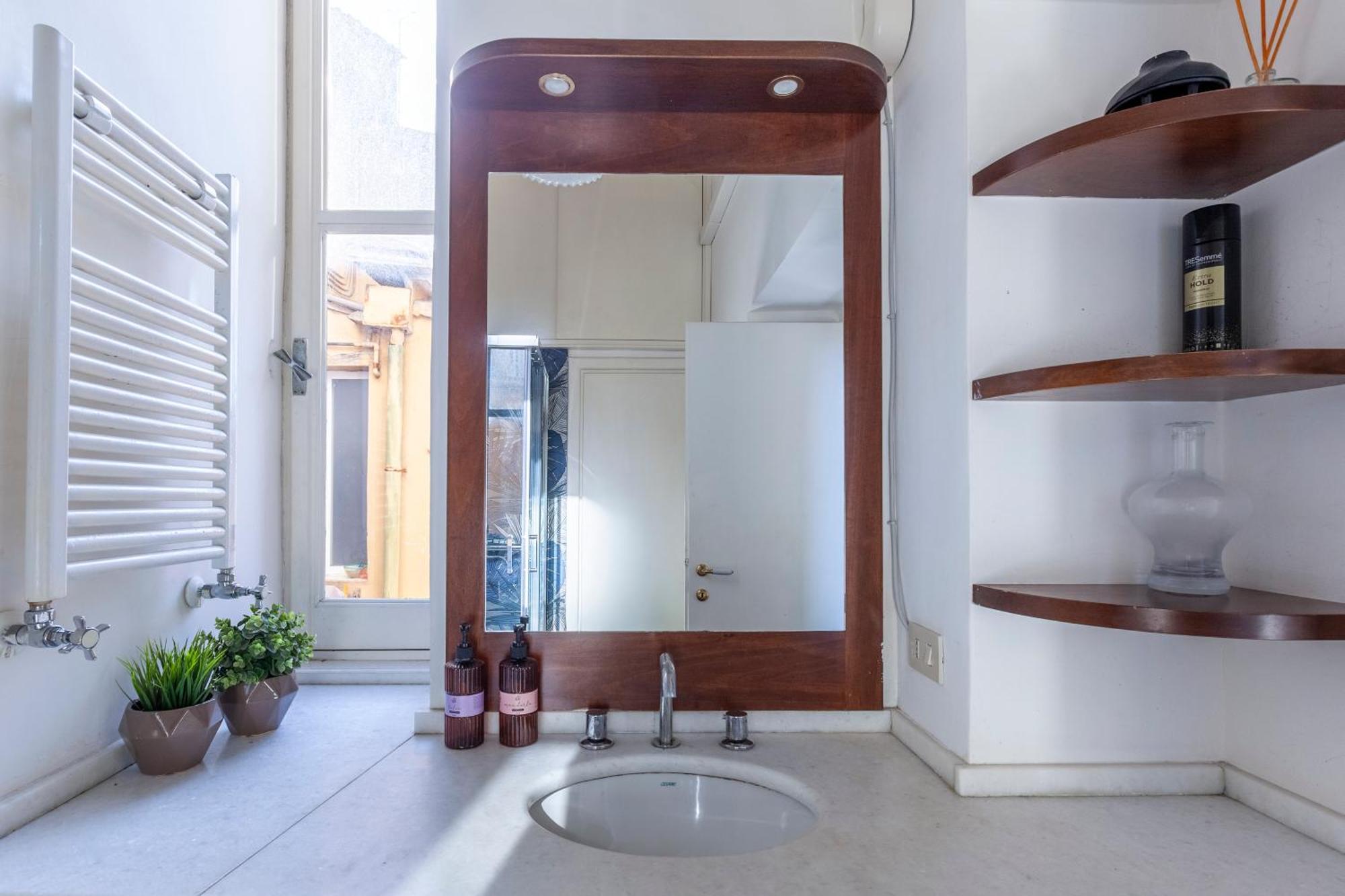 Spanish Steps Charming Apartment, New Opening