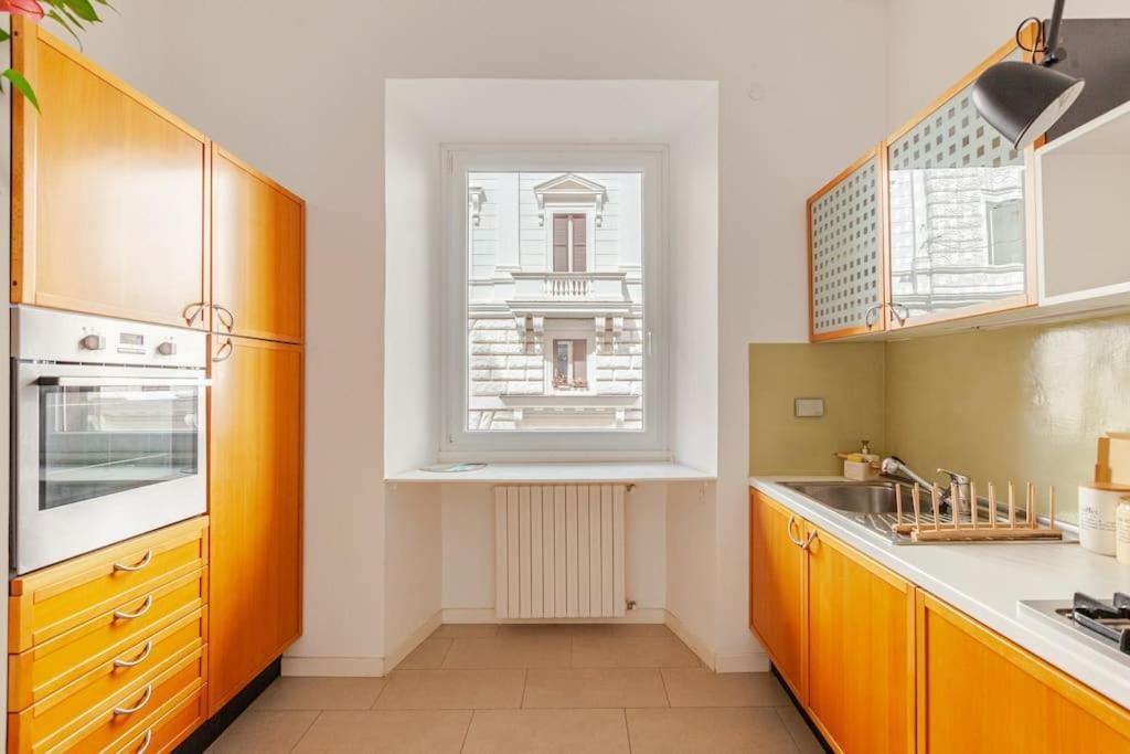 Moderno A Due Passi Dal Colosseo Leilighet Roma