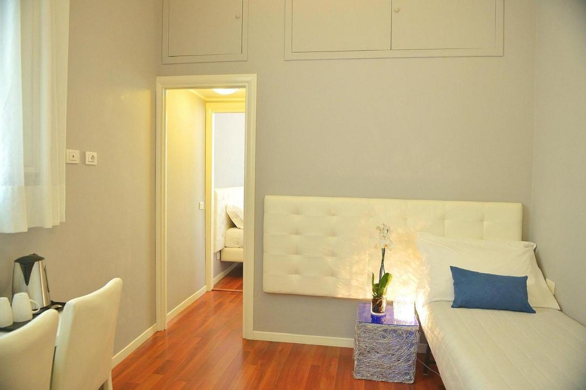 B-cool (adults Only) Bed & Breakfast Roma