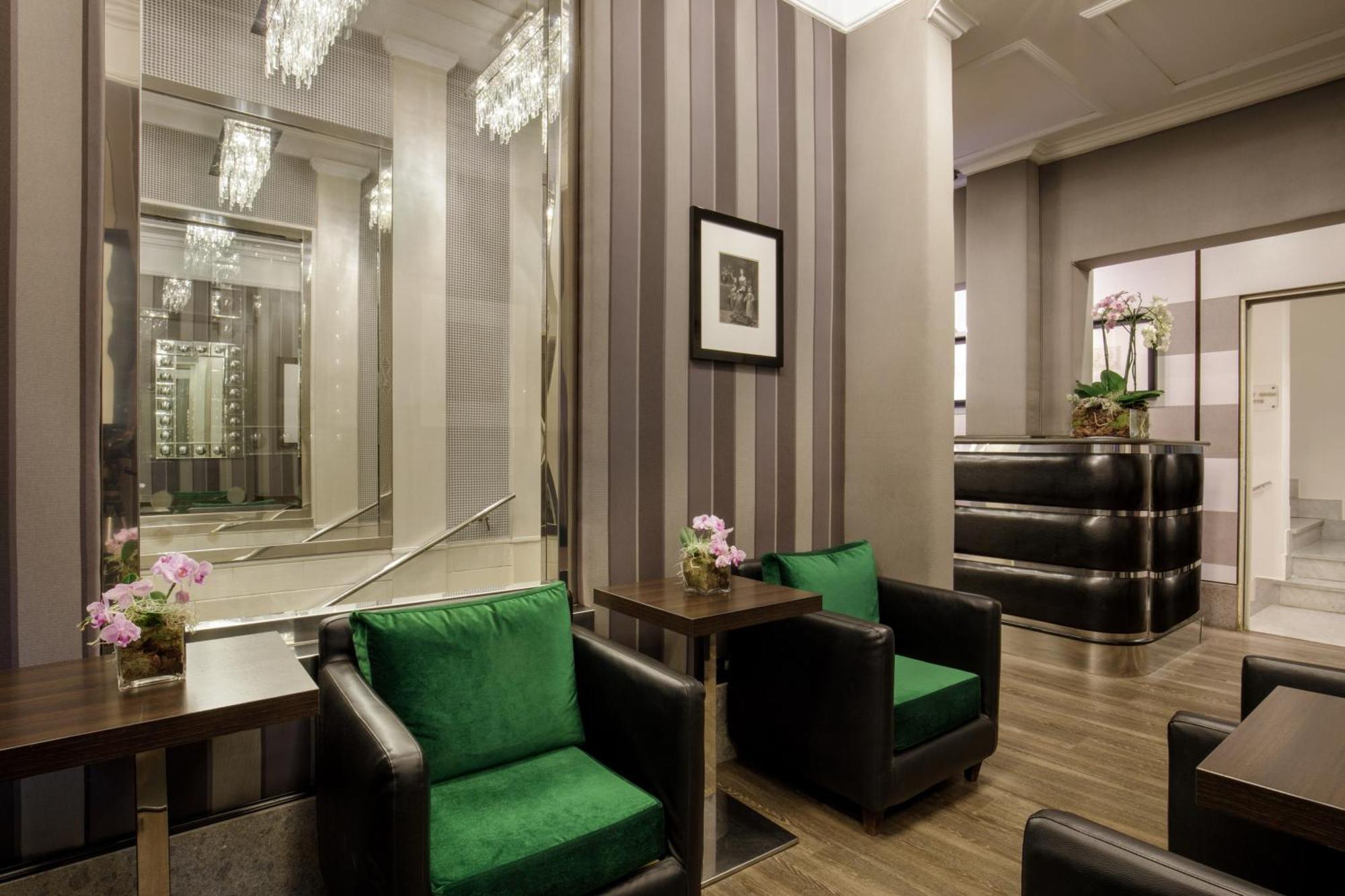 Hotell Royal Court 4*