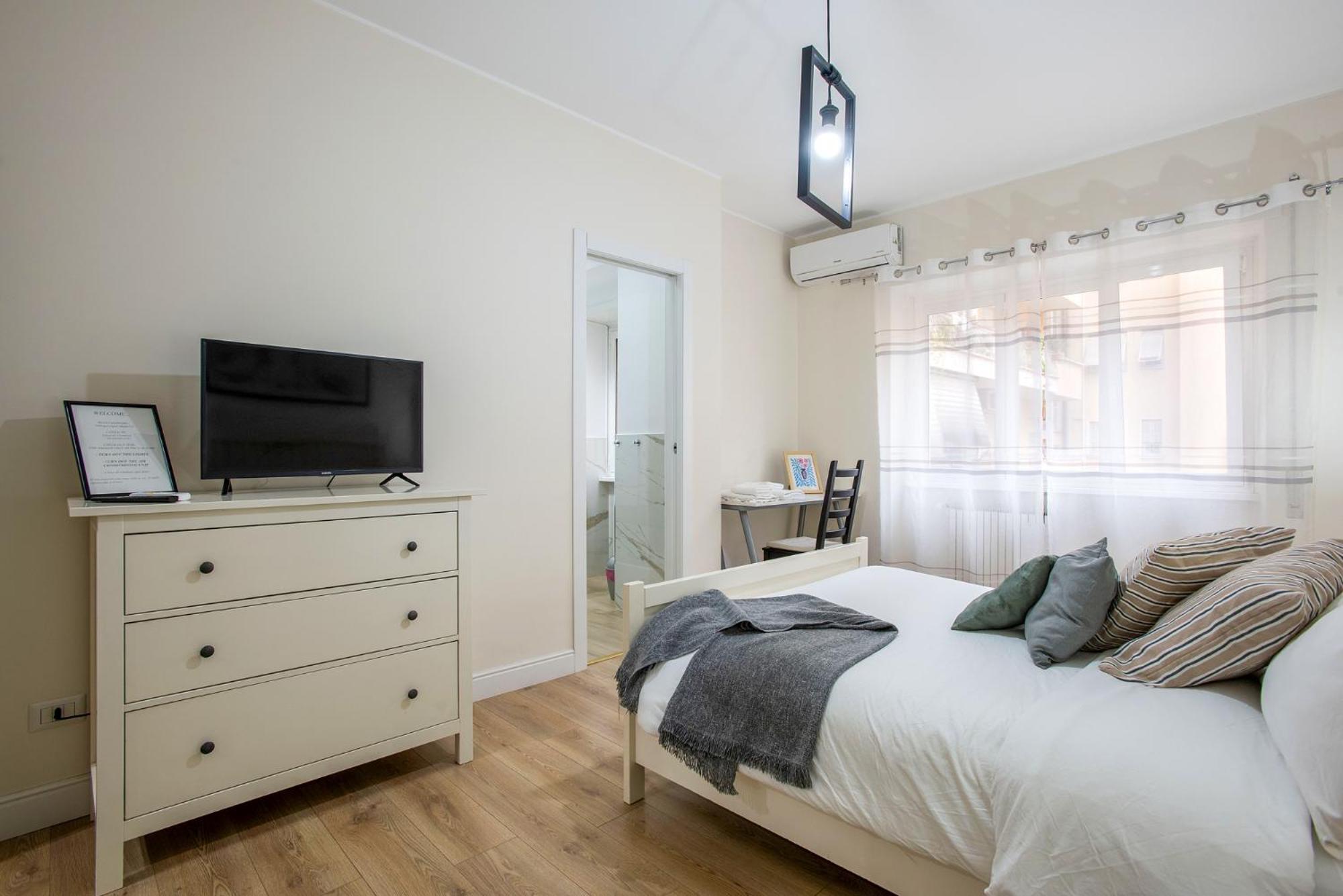 Appartamento Moderno Tuscolana 2 Bdr And Living Metro A Roma