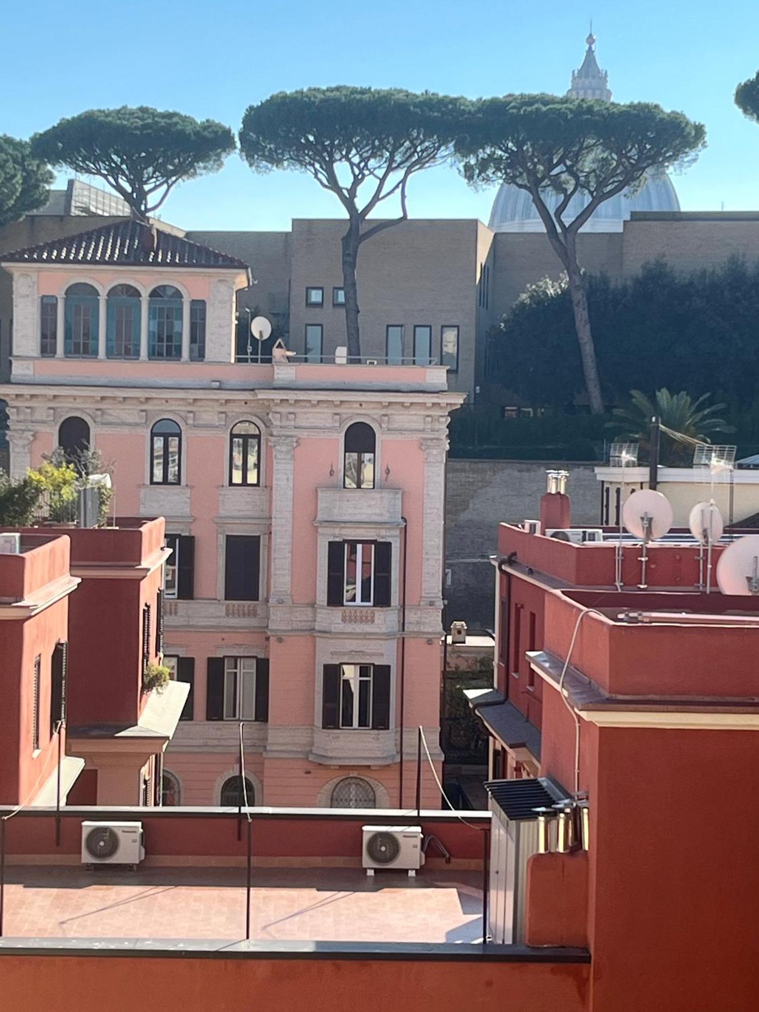 House Candia 111 - Vatican Museum * Roma