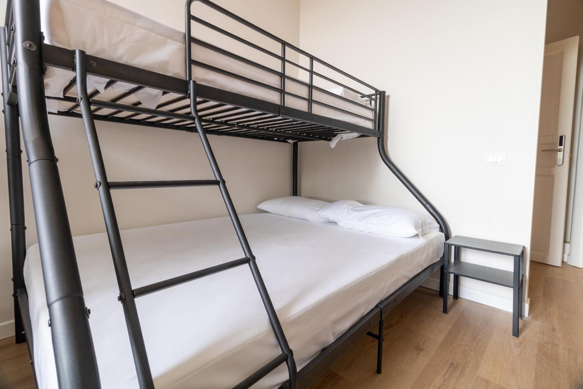 Joe Litty Hotel