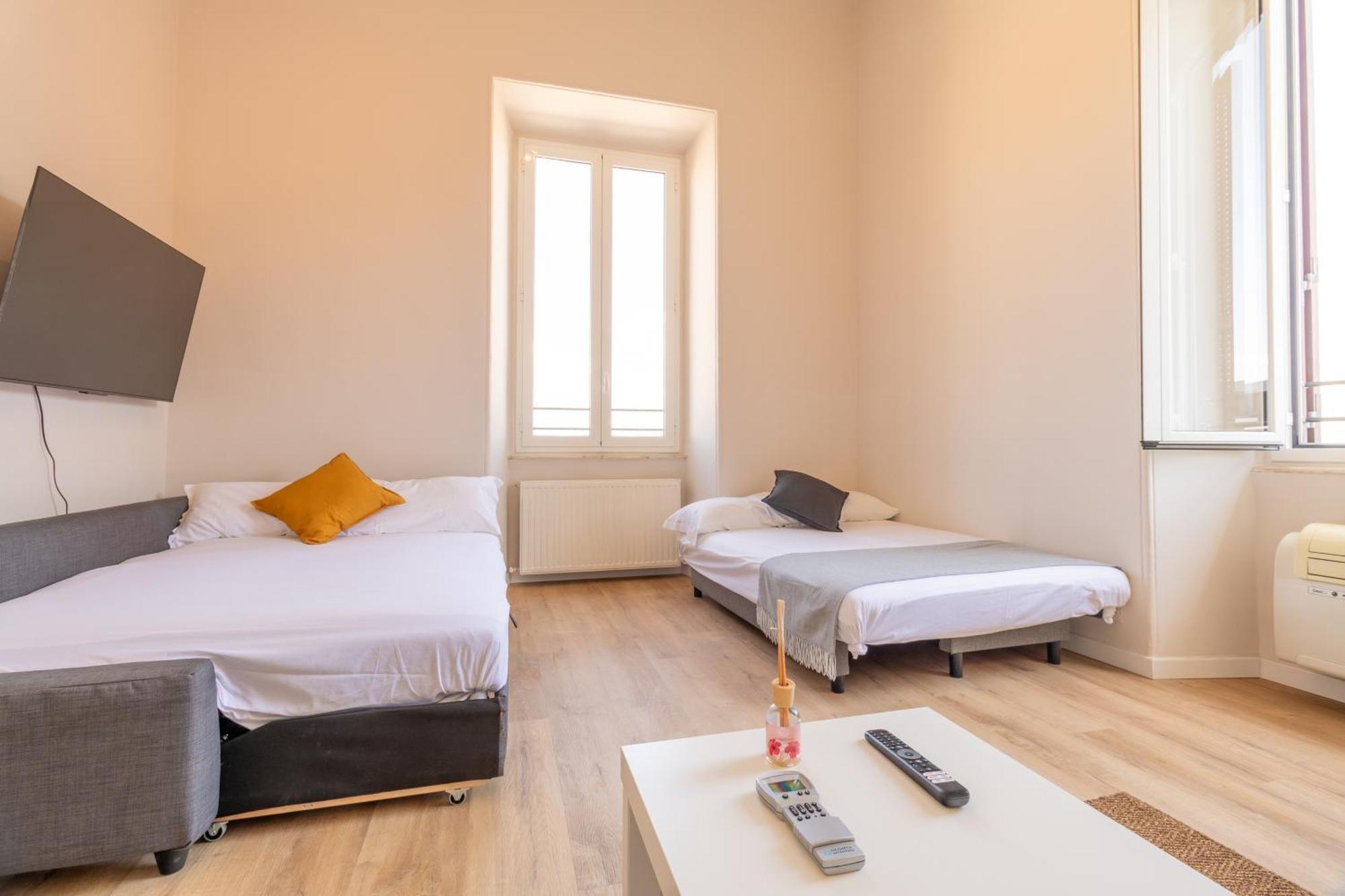 Joe Litty Hotel