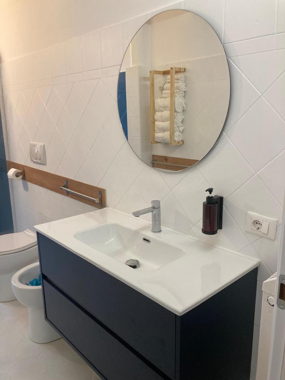 Domus Adriana Ada - Adiacente Metro A Apartamento