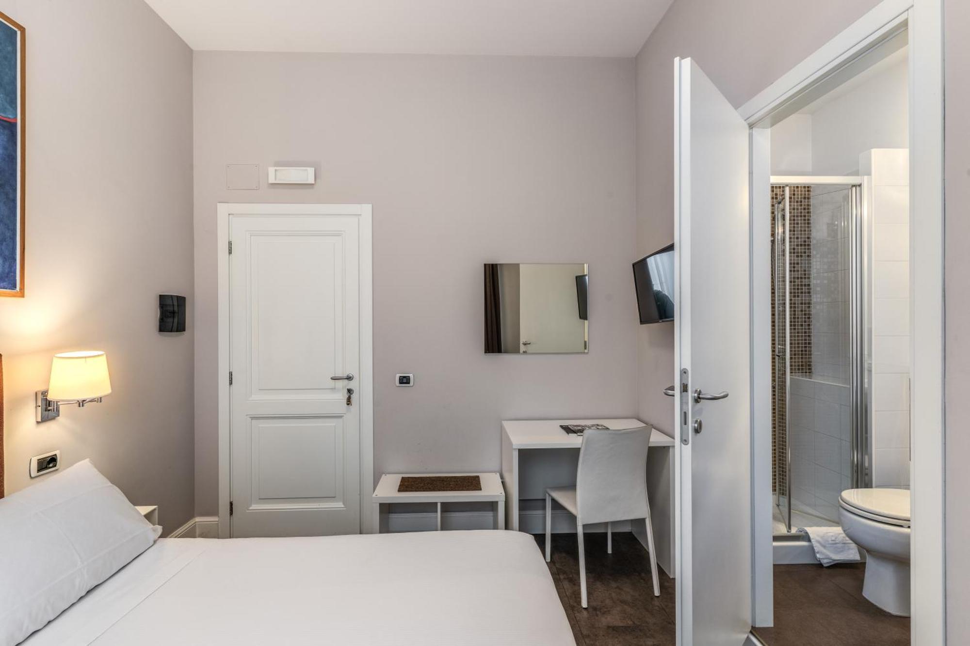 Cavour 278 2*