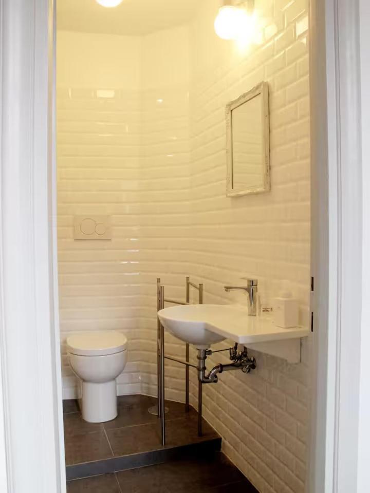 Spacious, Modern, Bright Apartment, Near Piazza Navona! Appartamento *