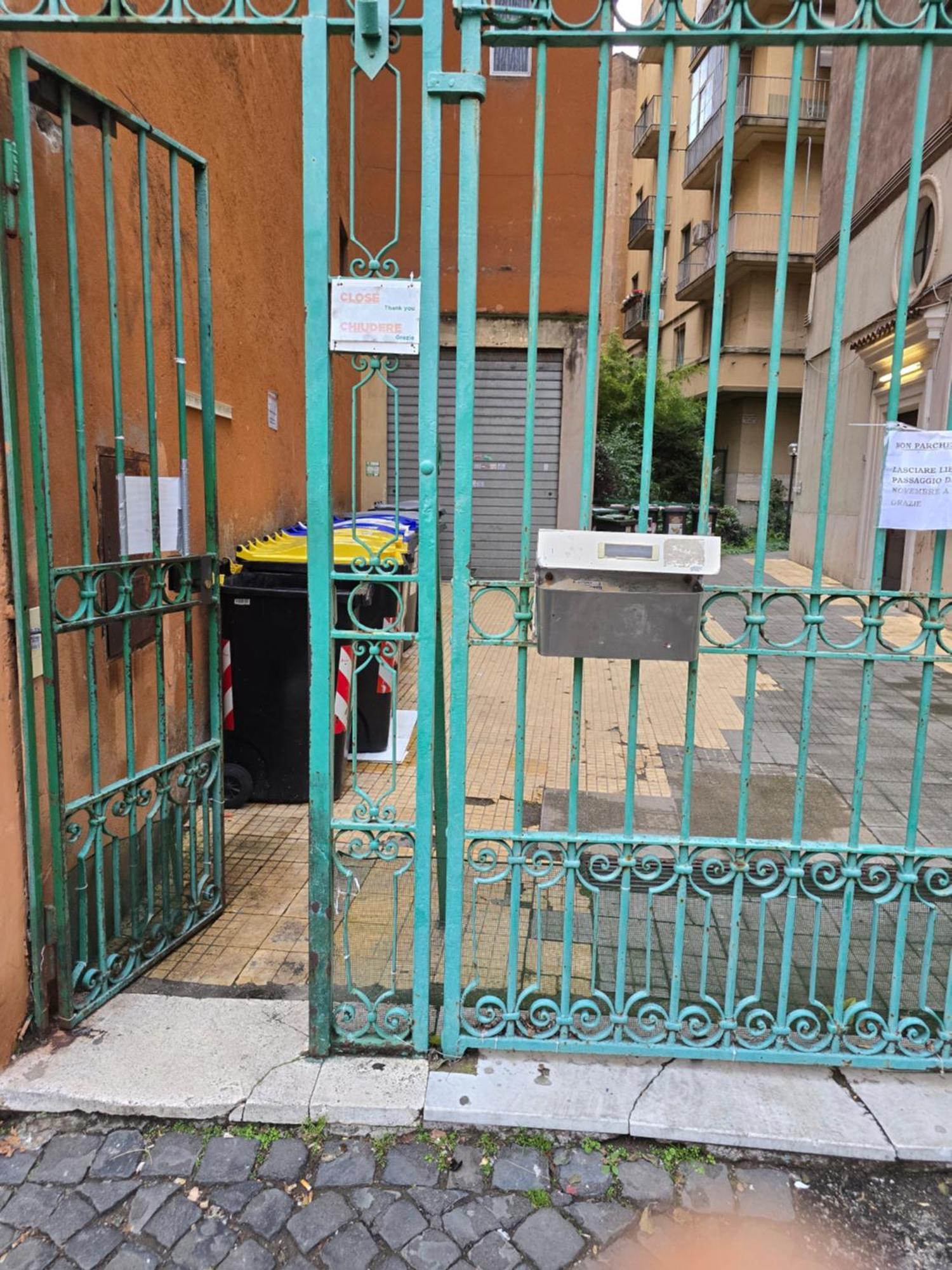 Pensión Esquilino Di Yan *