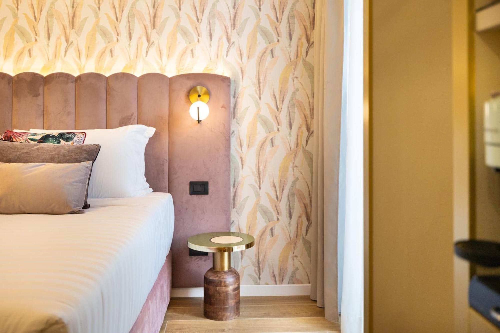 Mavi Luxury Roma