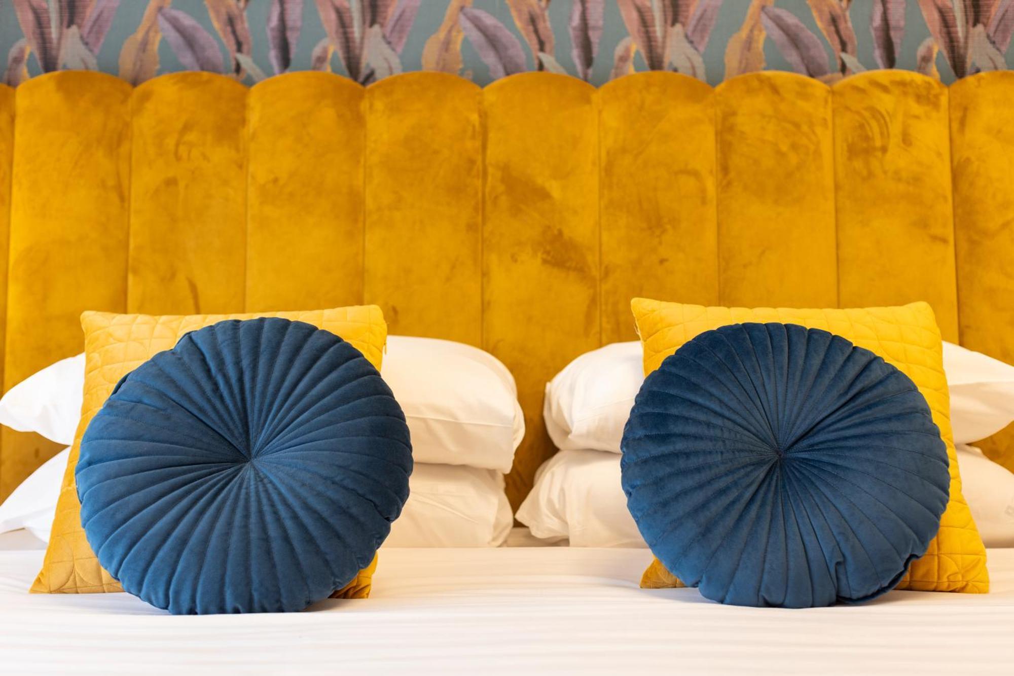 Mavi Luxury Roma
