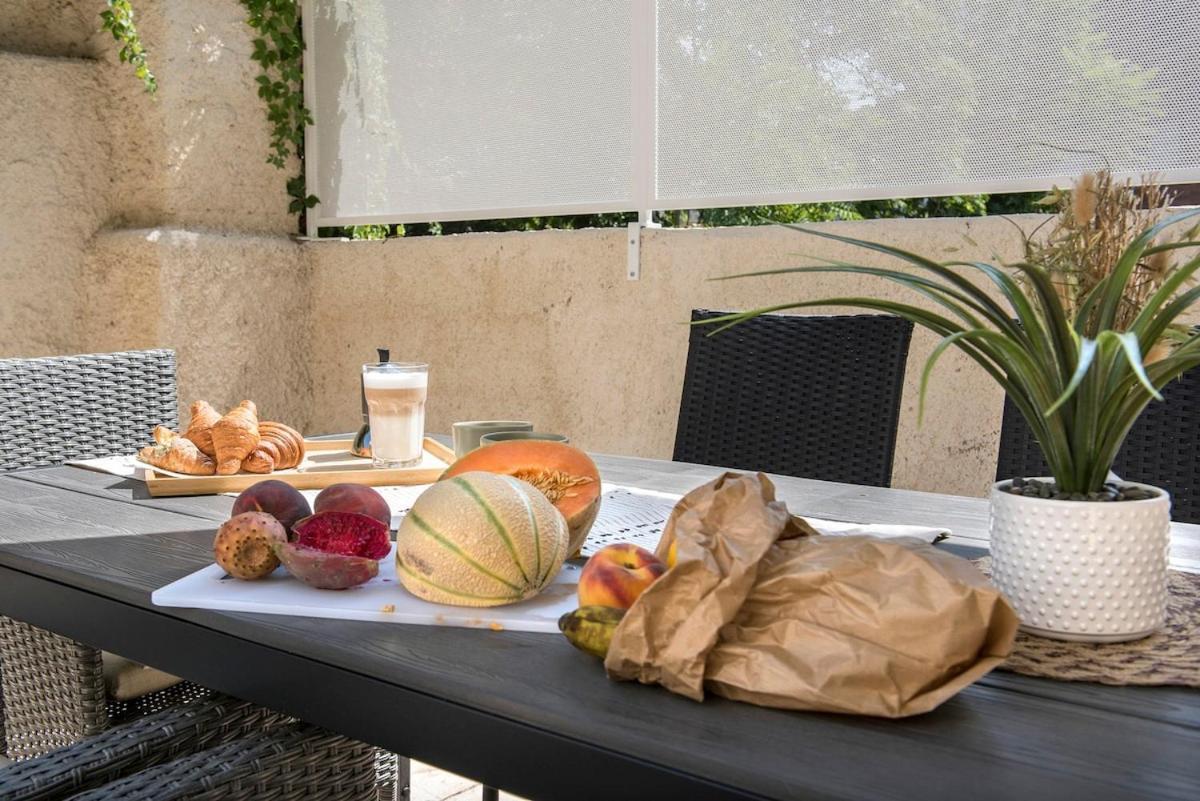 Urban Oasis With Patio For 5 Guests - Reserved Parking - Termini *