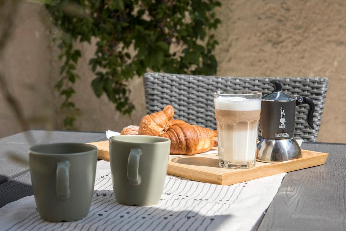 Urban Oasis With Patio For 5 Guests - Reserved Parking - Termini Appartamento *