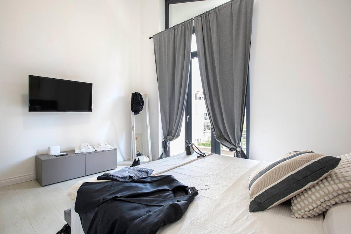 Urban Oasis With Patio For 5 Guests - Reserved Parking - Termini Appartamento Roma