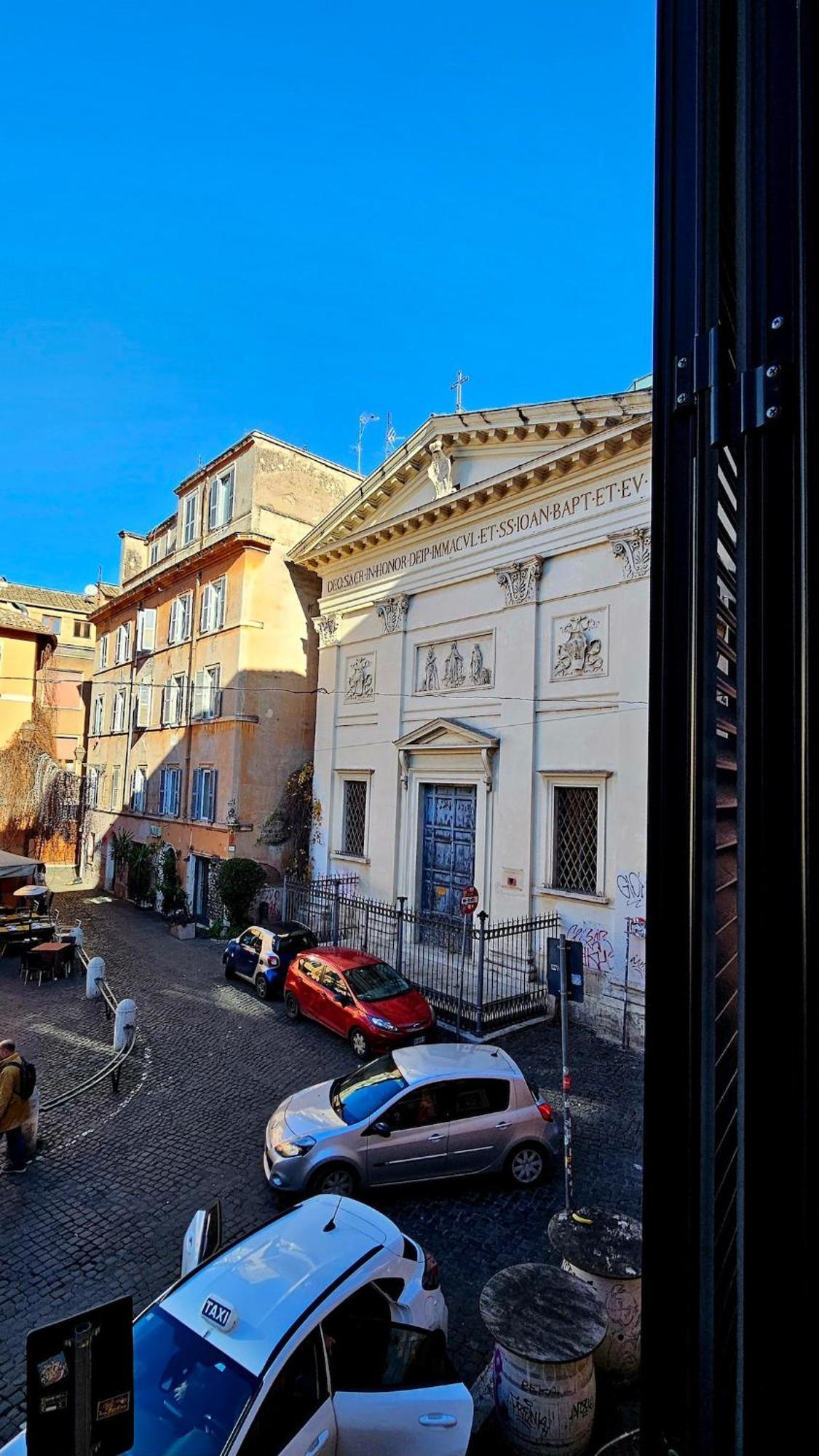 Mica Aurea Trastevere * Roma