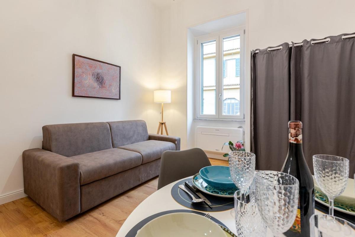 Domus Adriana Ada - Adiacente Metro A Apartamento Roma