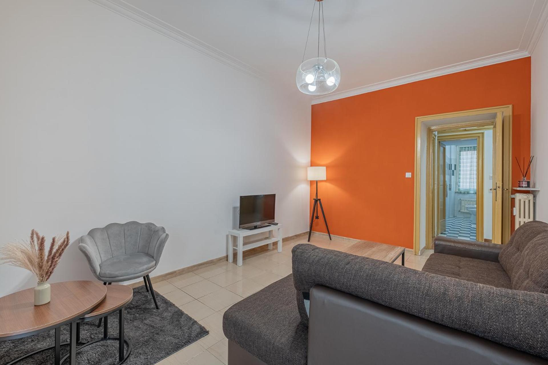 Orange Blue House 1bedr Metro Re Di Appartamento *
