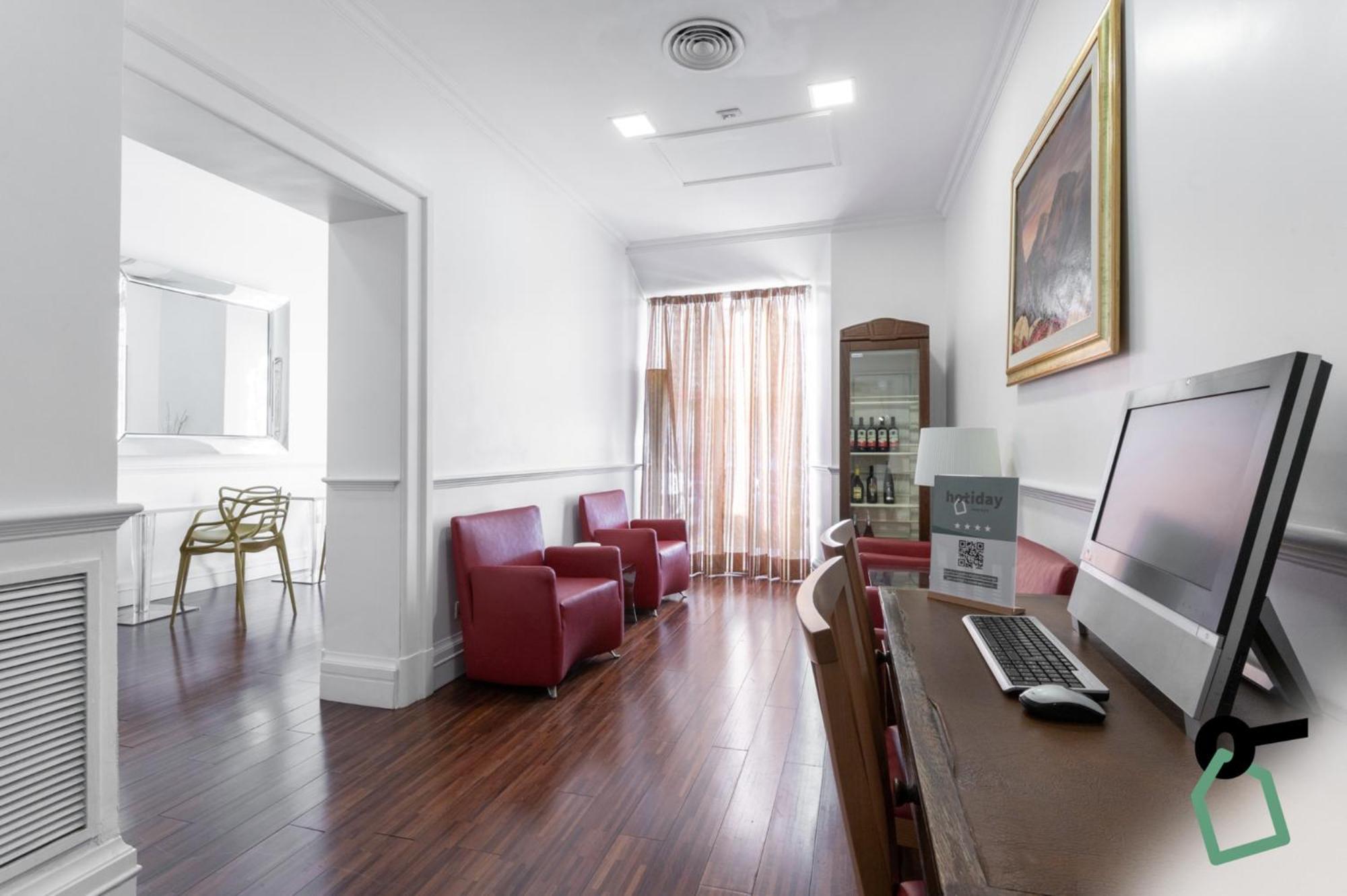Hotel Hotiday Collection - Porta Pia 4*
