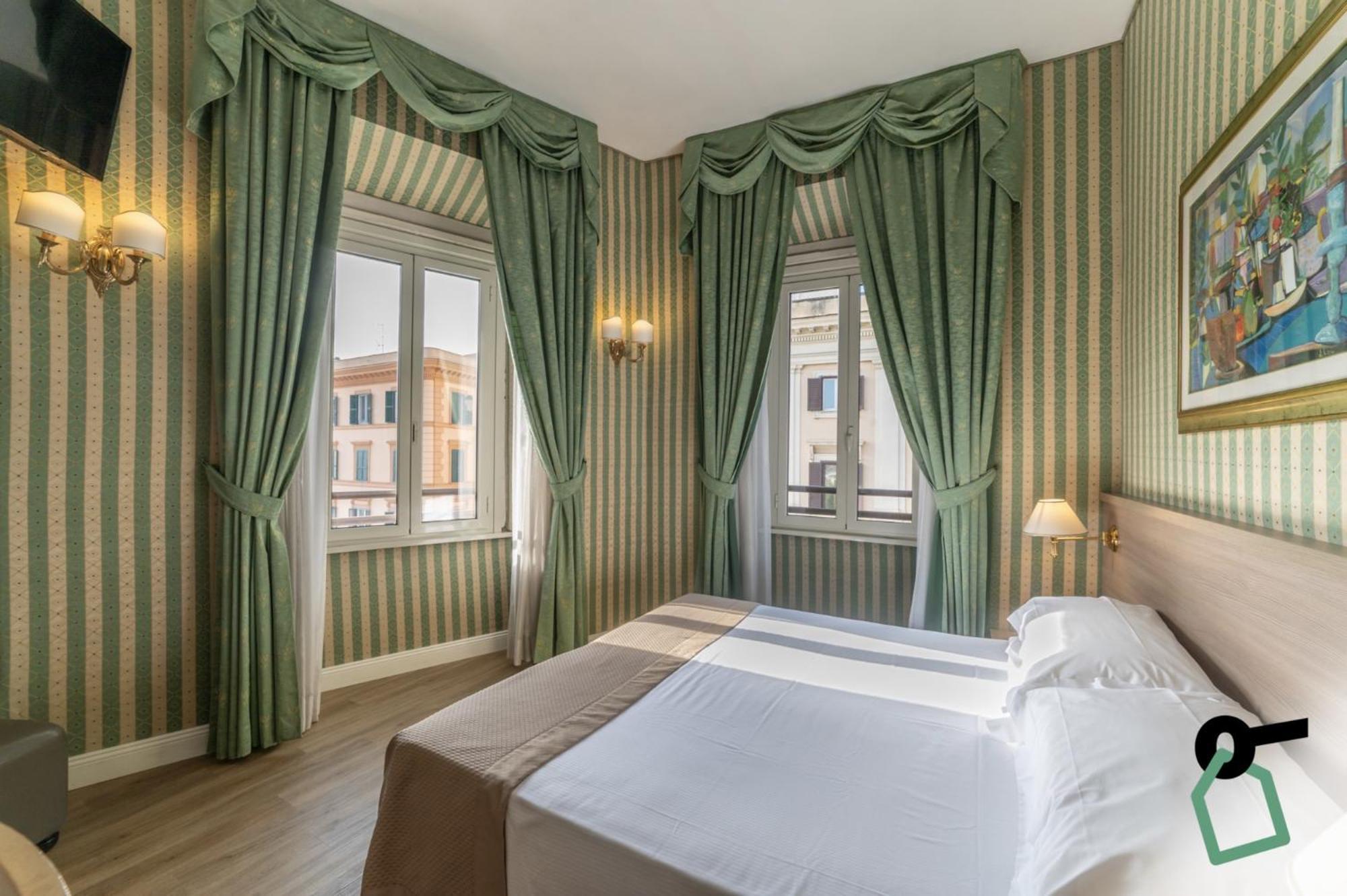 Hotel Hotiday Collection - Porta Pia 4*