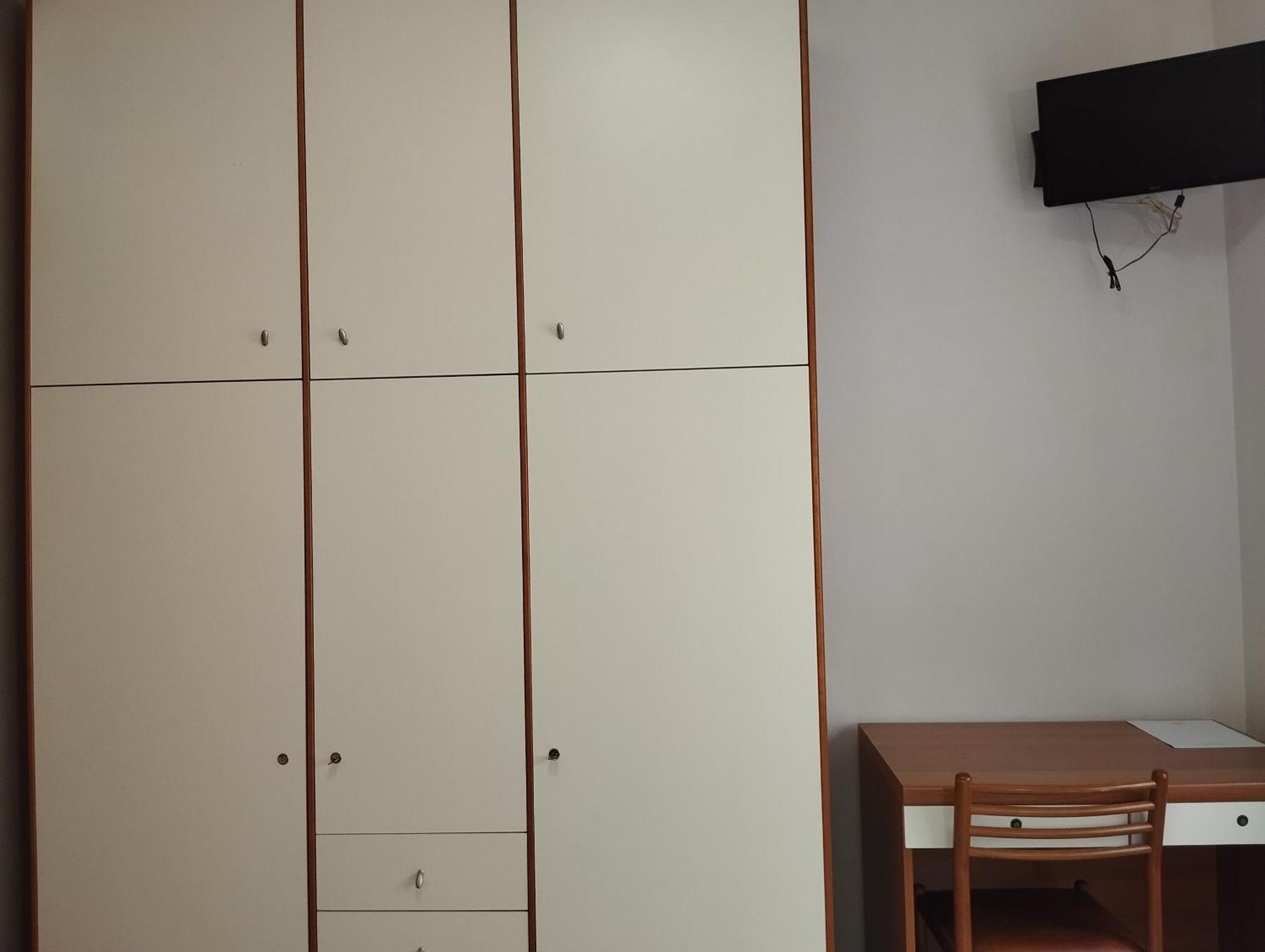 Ah Hostal