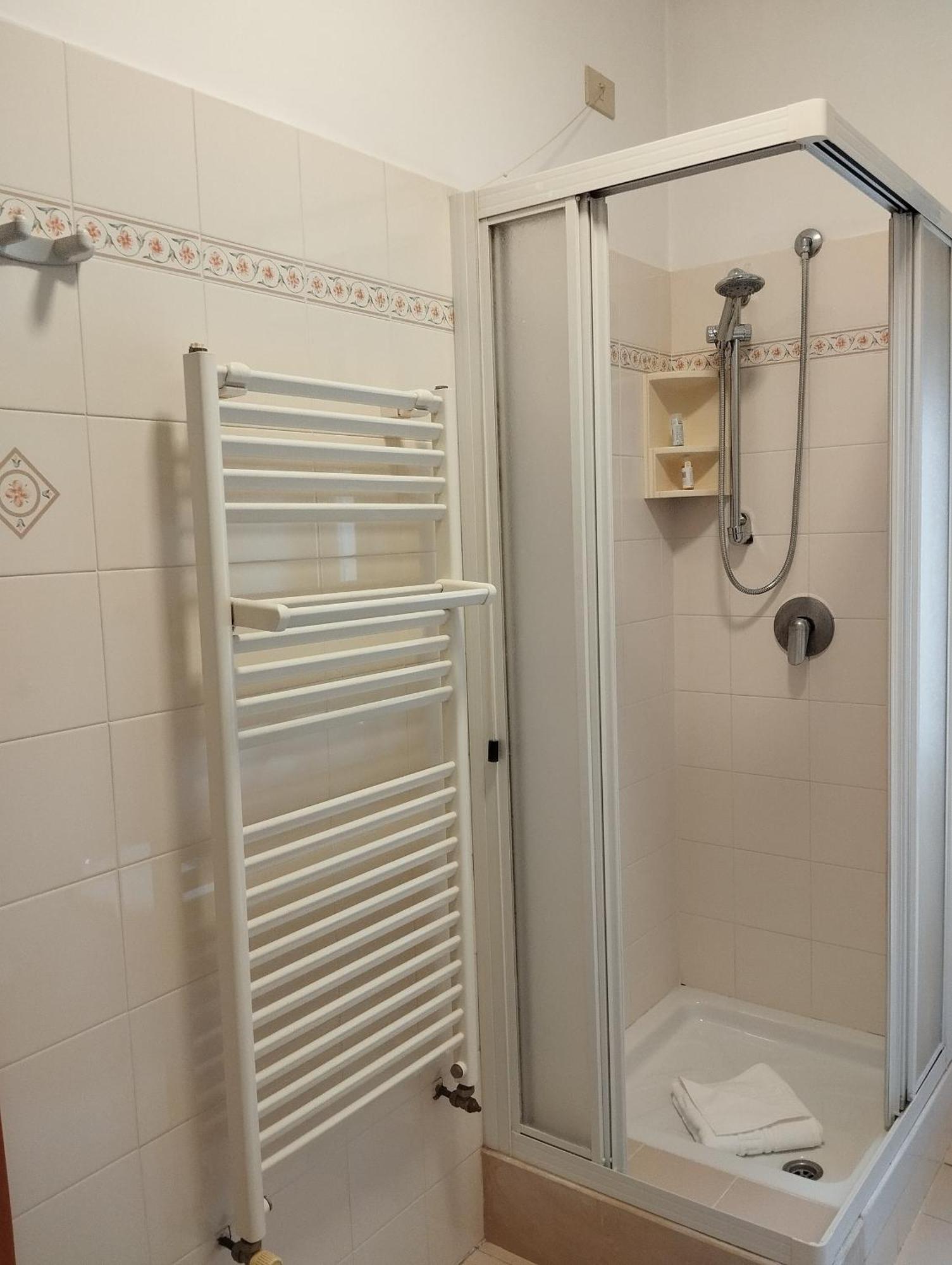 Hostal Ah Roma