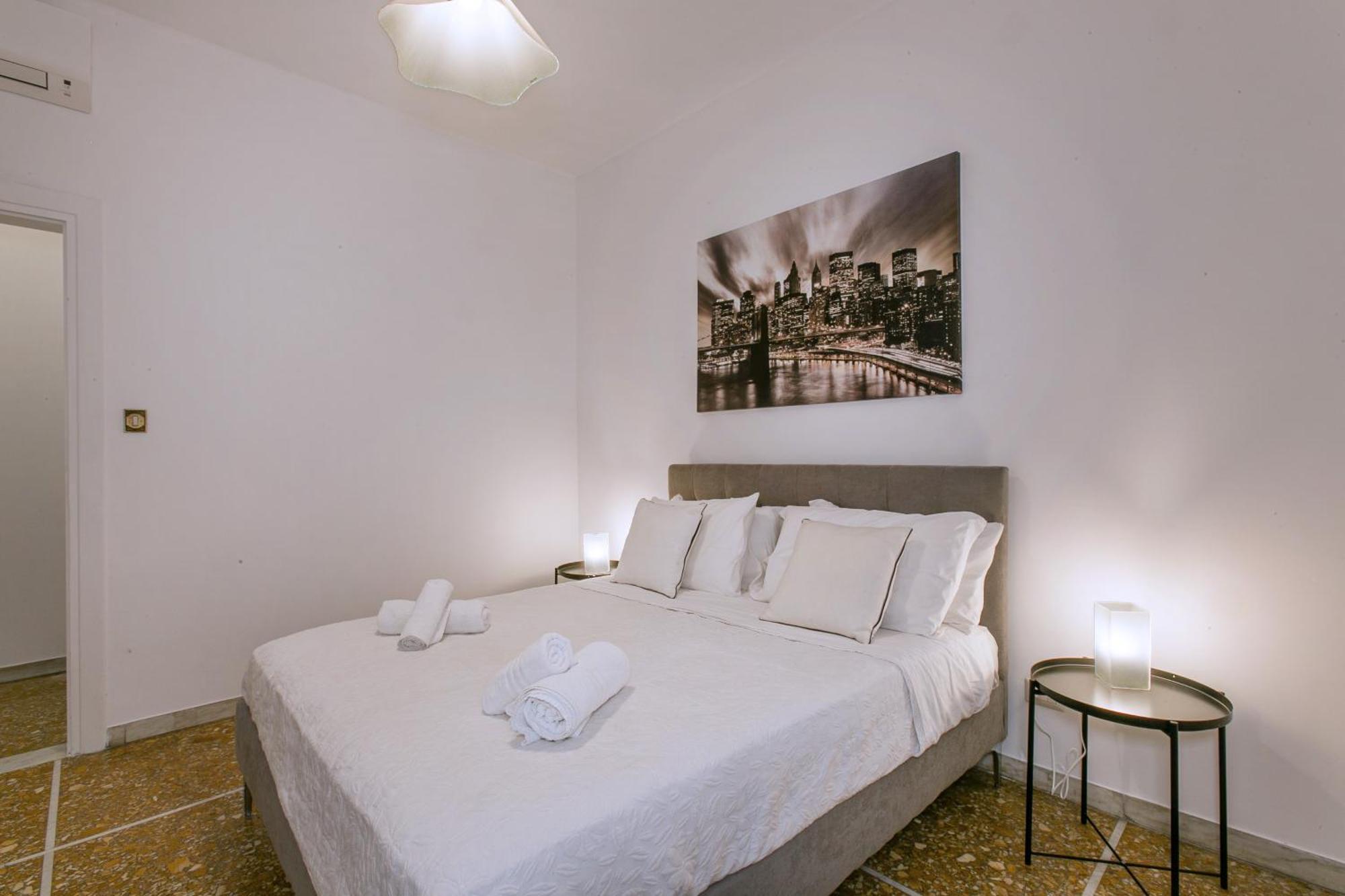 Modern 5 Minutes From Ponte Milvio Roma