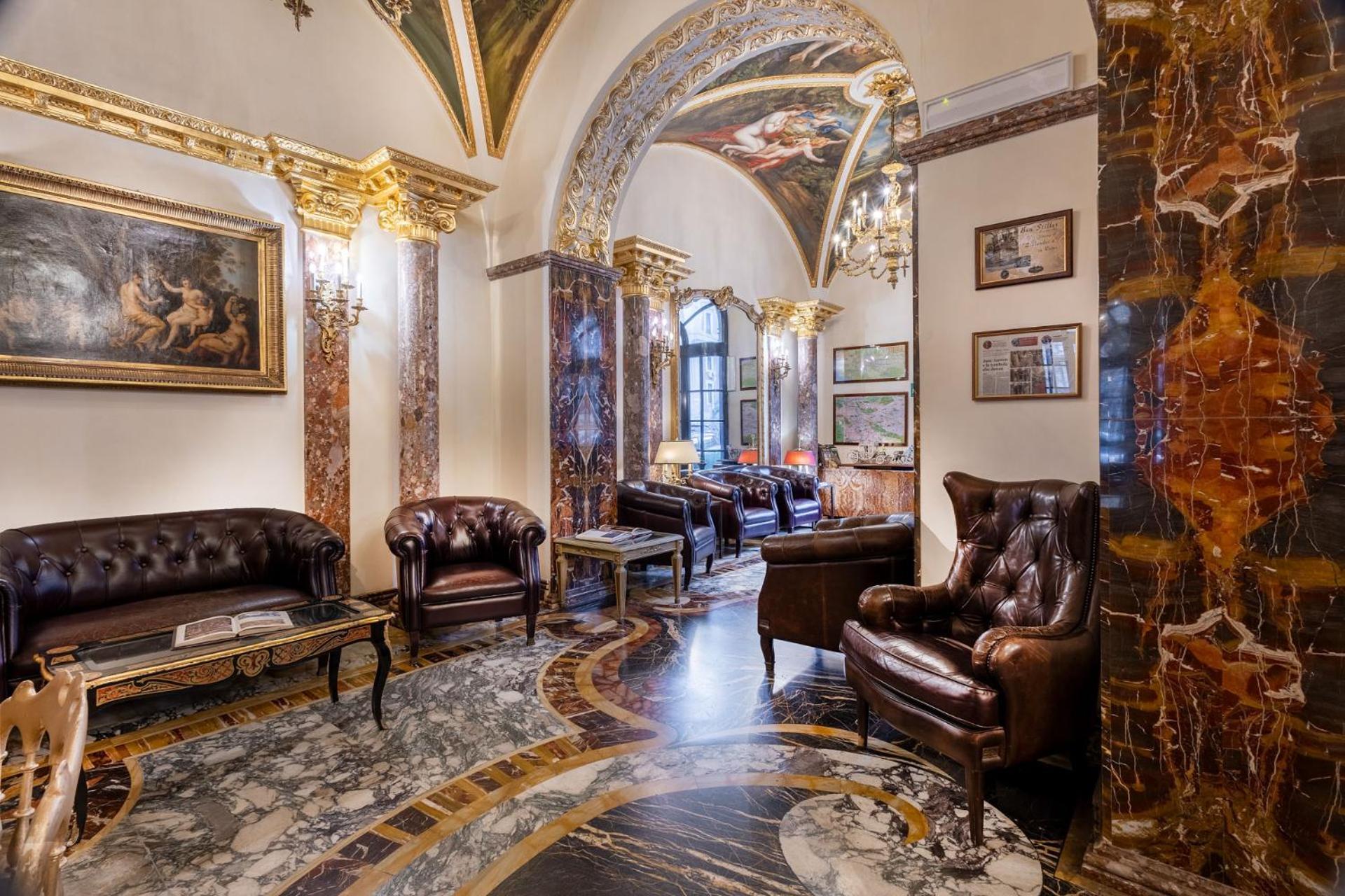 Des Epoques Hotel 3*