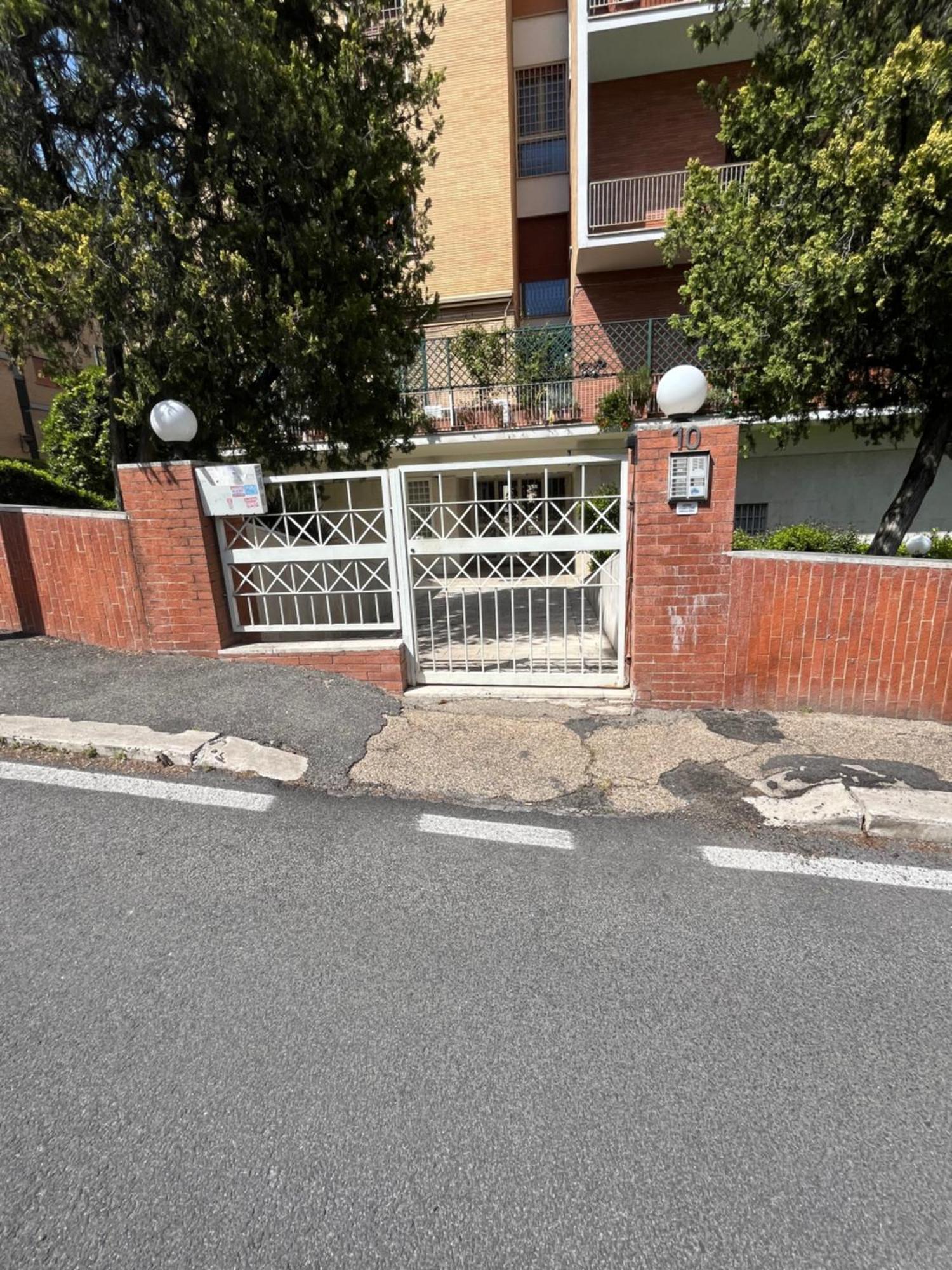 Domus B Corso Francia Apartamento *