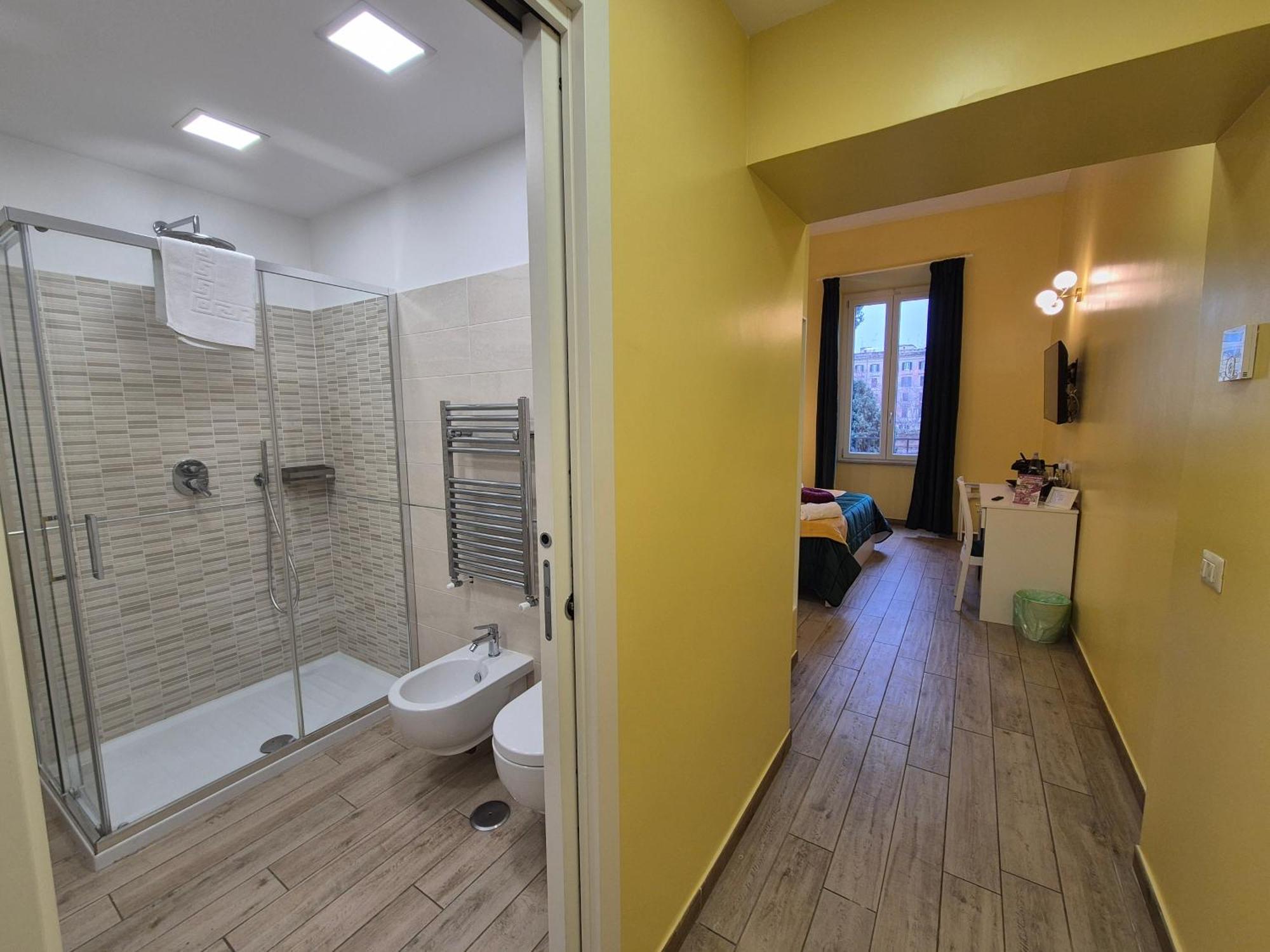 Residenze Serventi Longhi * Roma