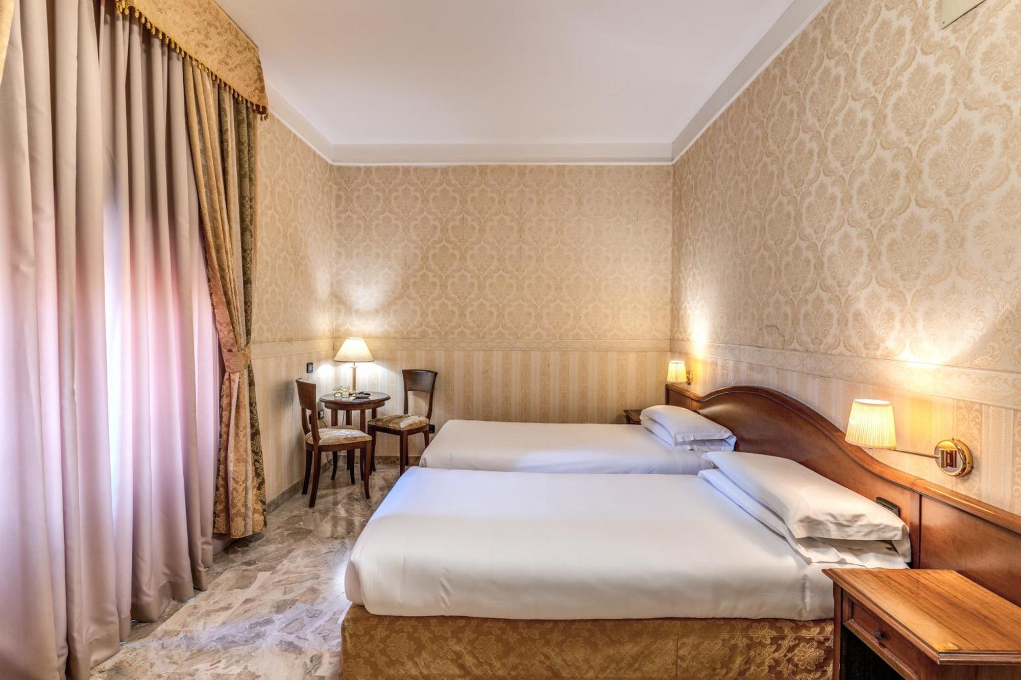 Orazia Hotell 3*