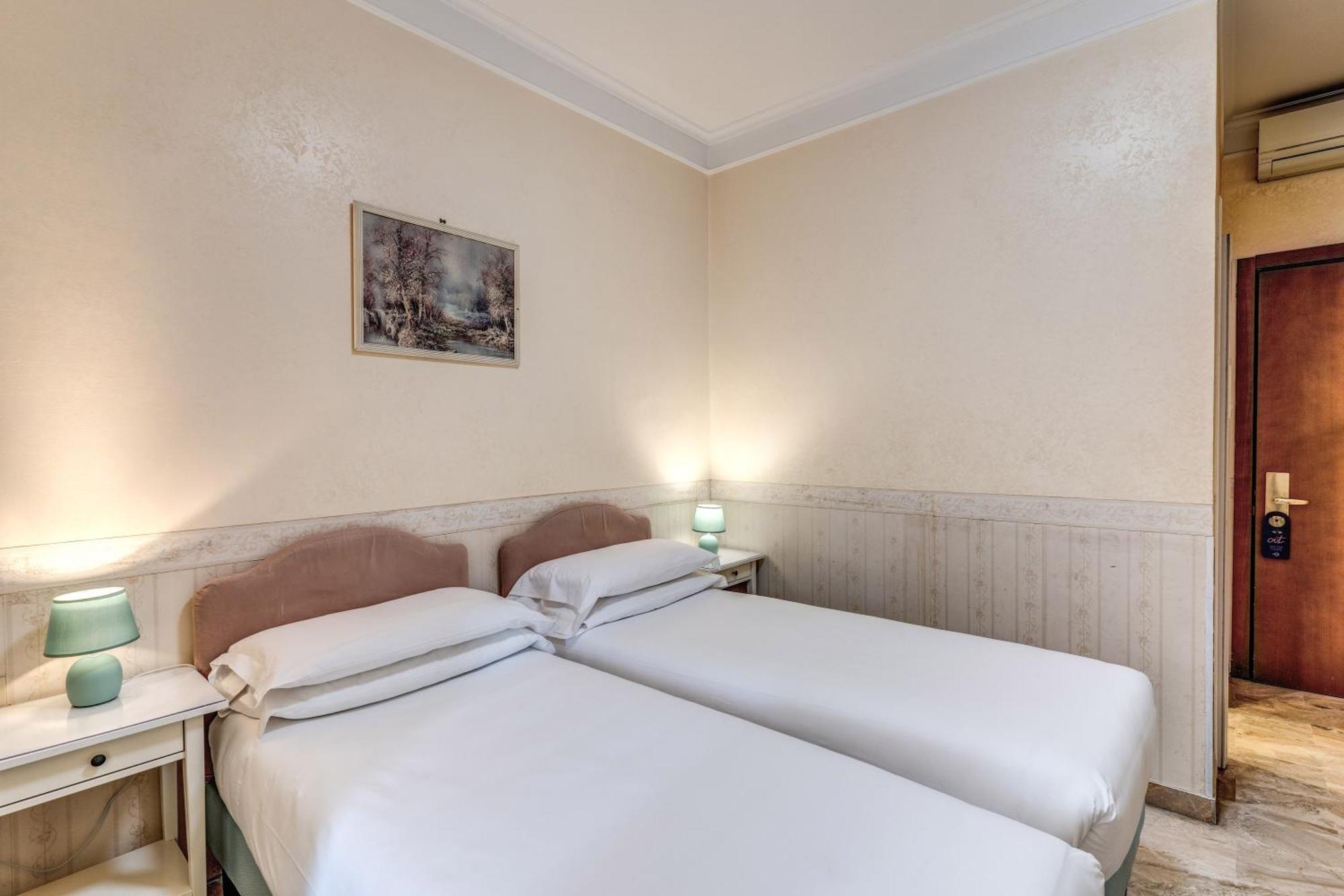 Orazia Hotell 3*