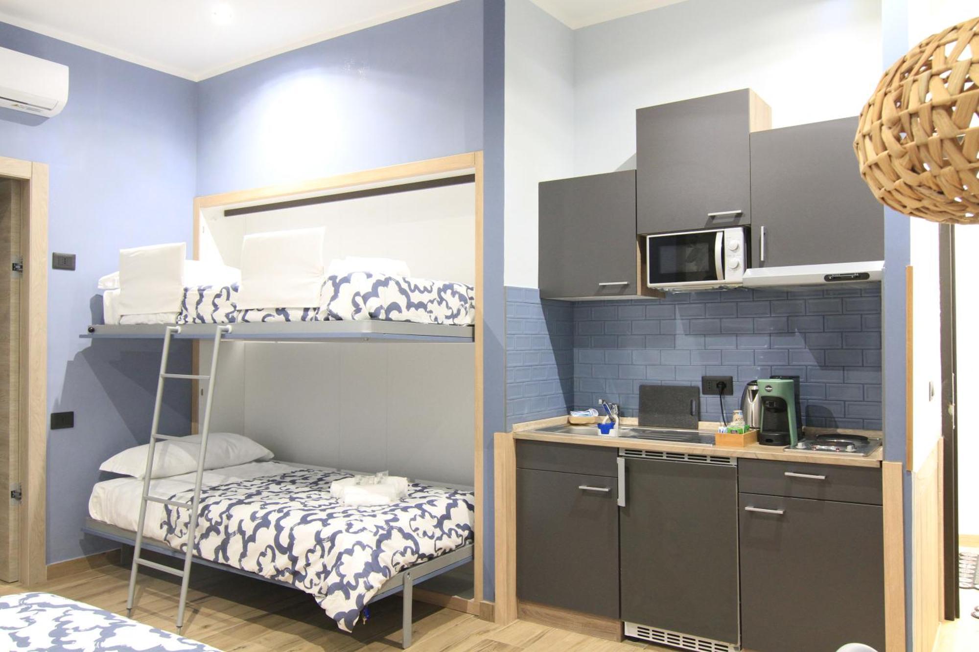 Helle Hus - 200m From Piazza Bologna Metro And 10 Minutes From The Colosseum Rome
