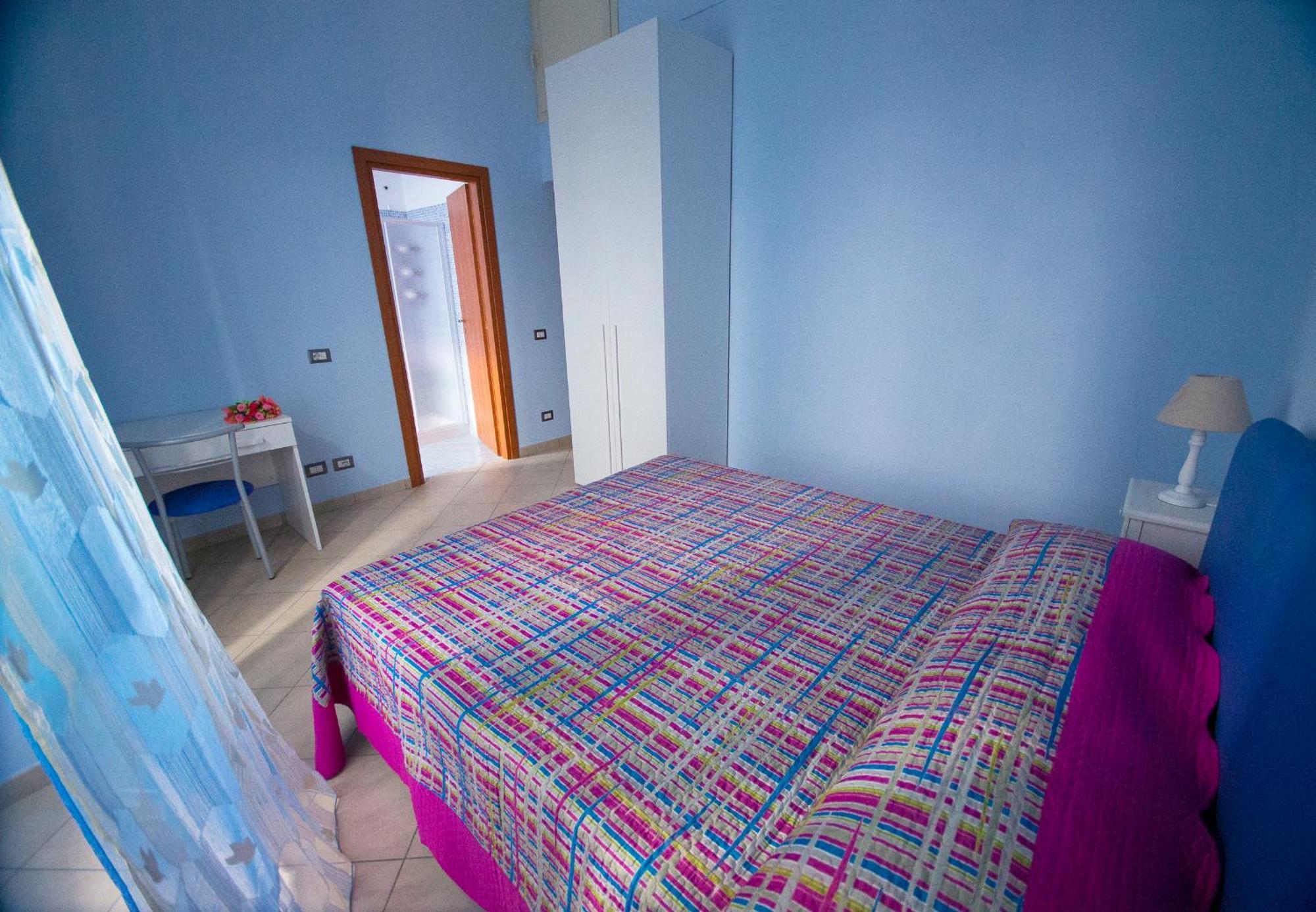 Ad Duas Lauros Bed & Breakfast Roma