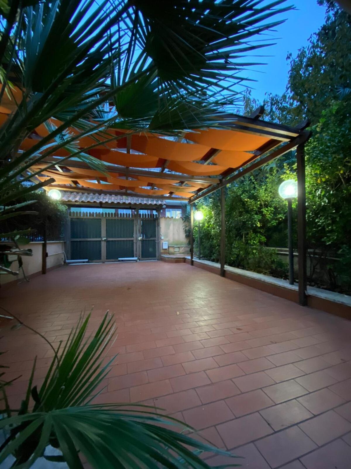 Casa vacanze 10 Minutes From The Vatican Parking Metr Roma