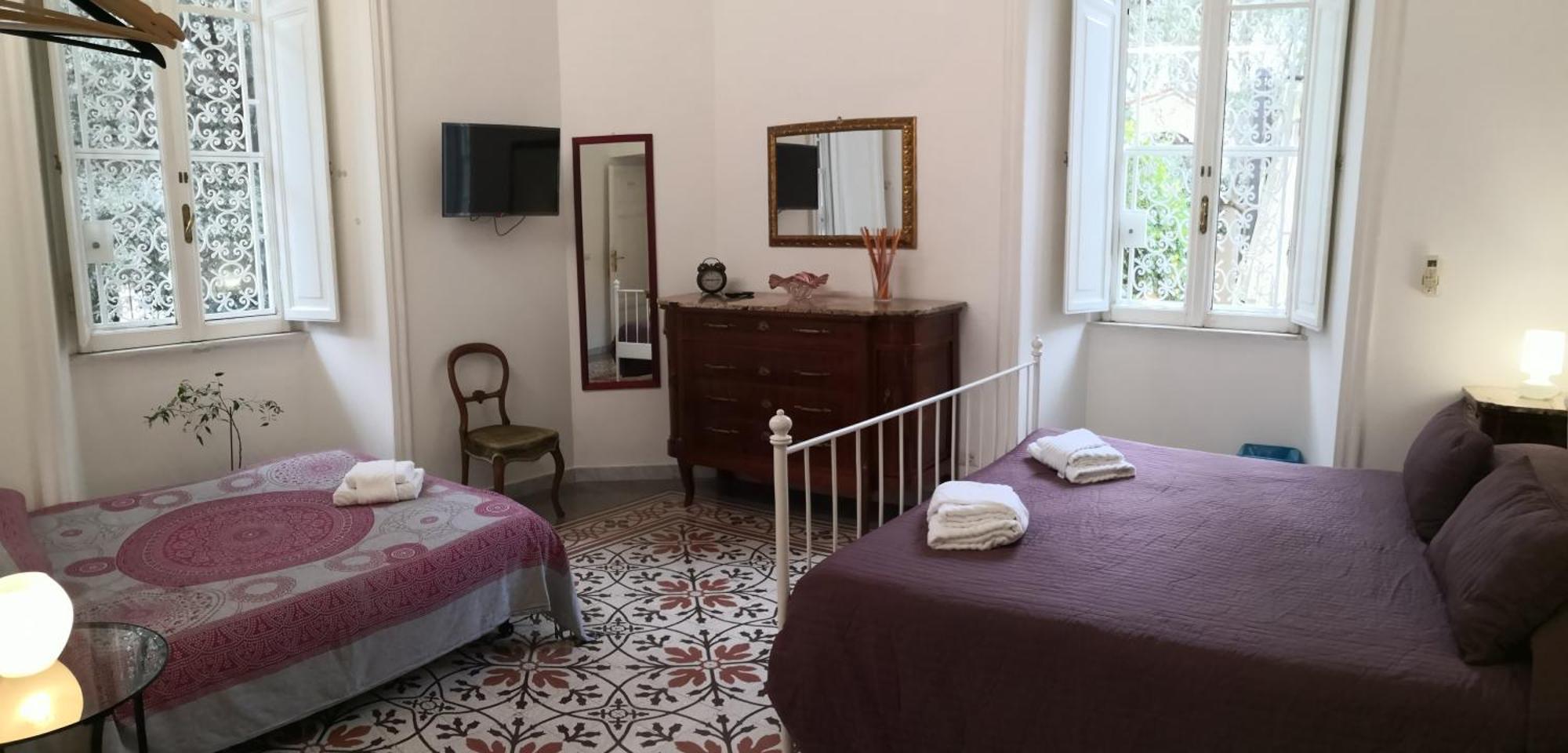 Domus Aurea Bed & Breakfast *