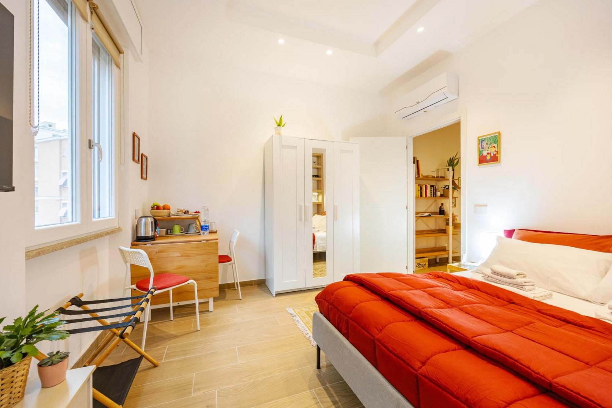 Luminosa Con Bagno Privato Interno - Vicina Metro Rom
