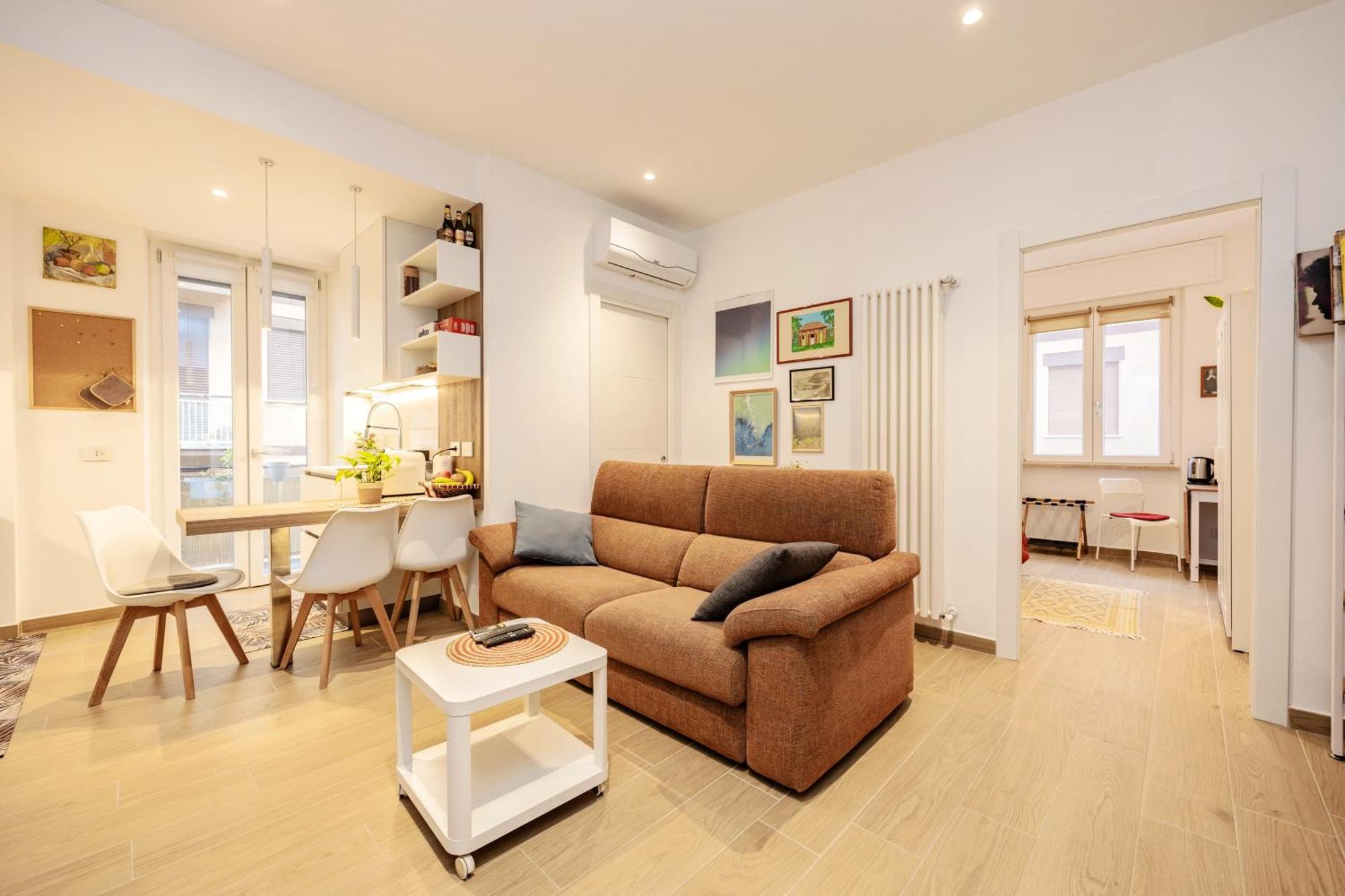Luminosa Con Bagno Privato Interno - Vicina Metro * Rom