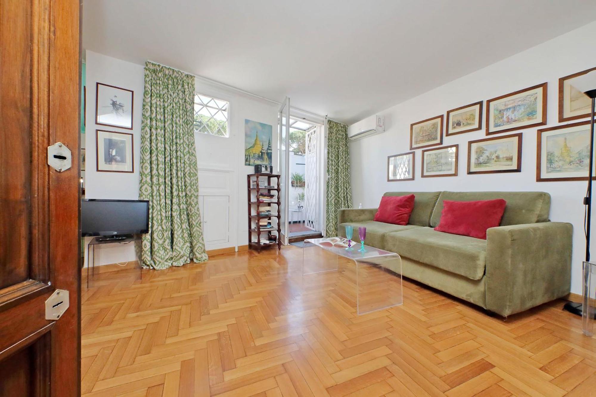Lovely Via Sistina Roma