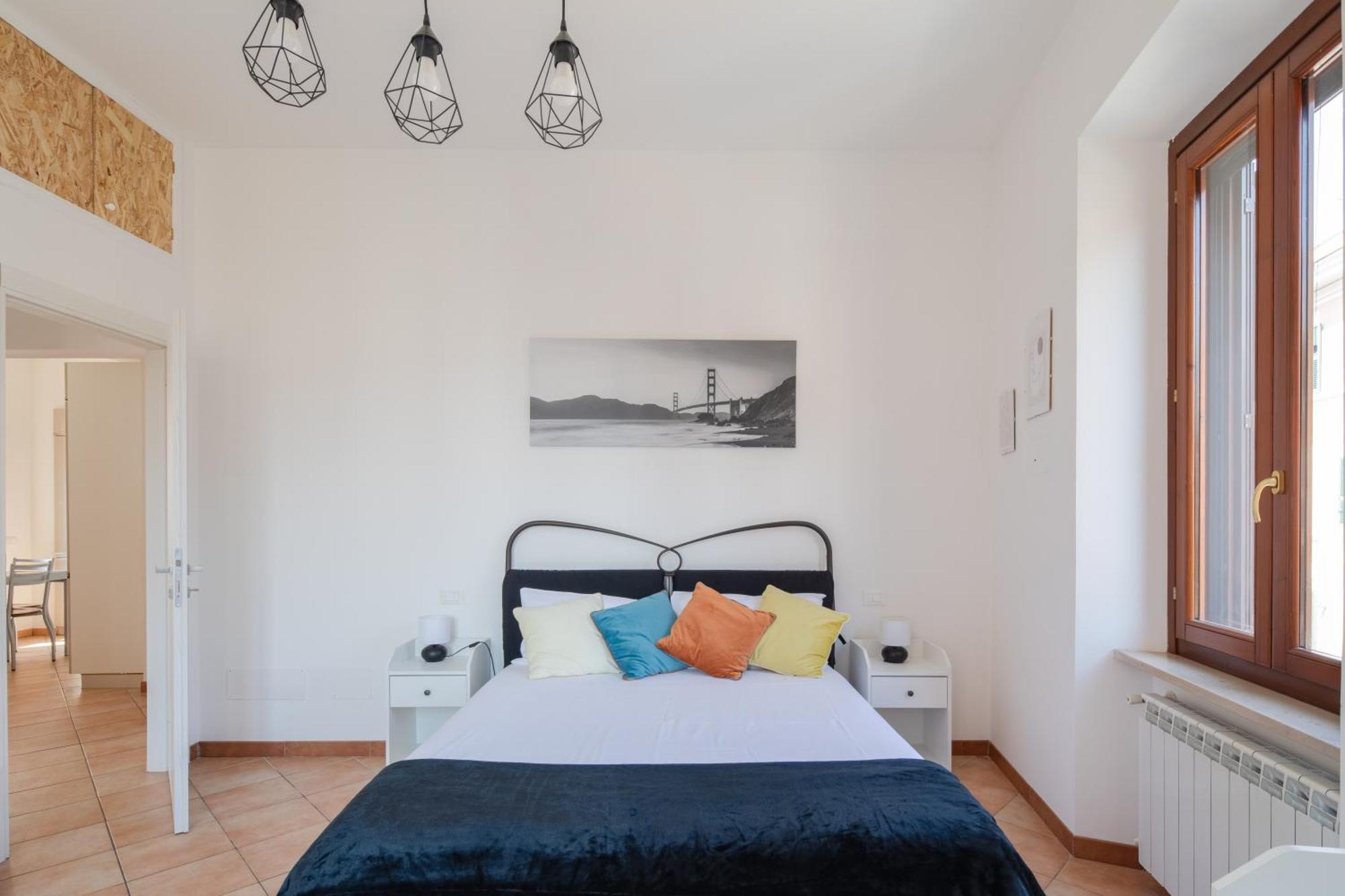 Apartamento In Certosa Pigneto - Parcheggio Privato Incluso